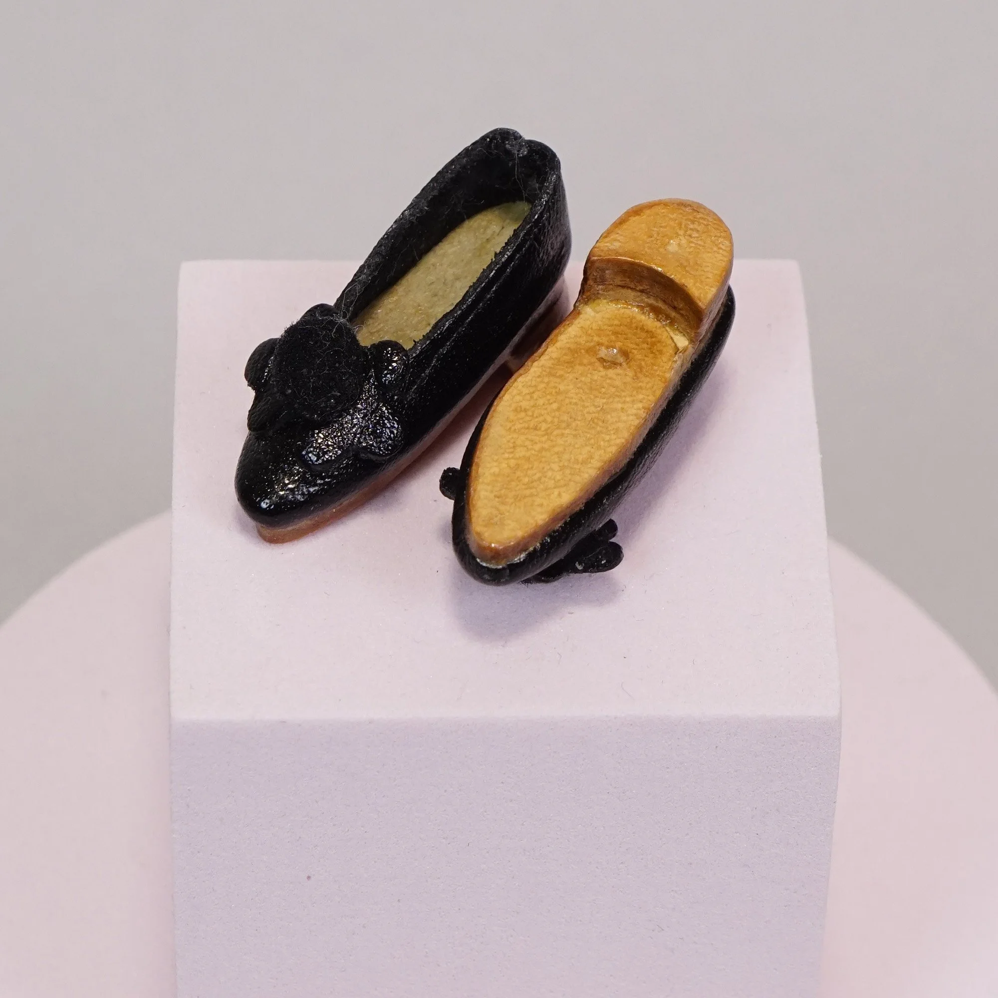 Shoe-122-b.JPG