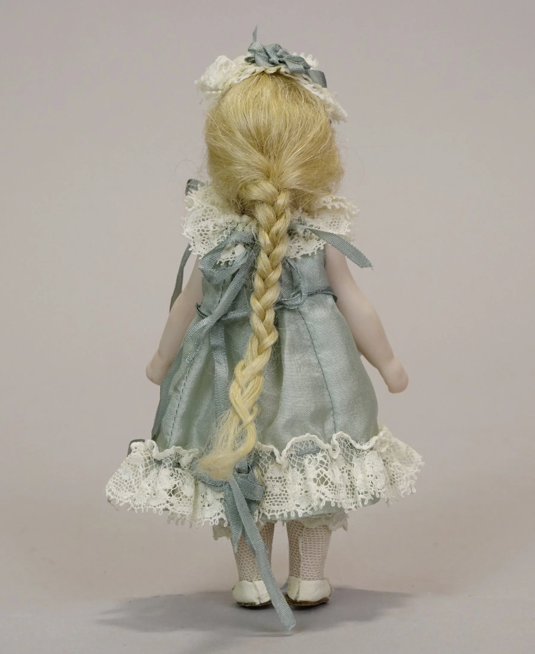 artist-doll-11-c.JPG