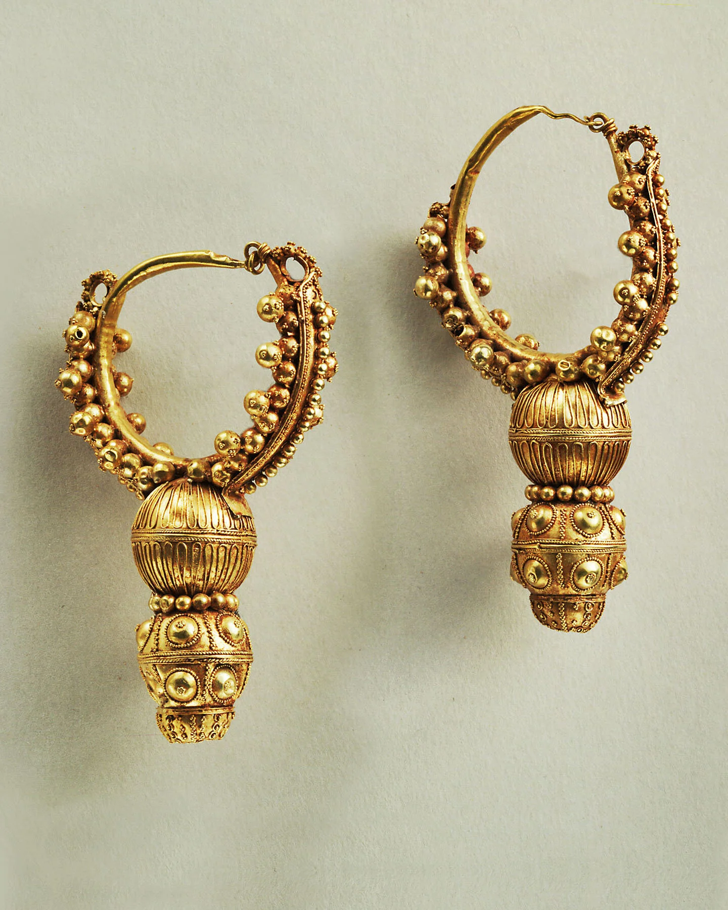 Ancient Roman Gold Hoop Earrings with Fine Granulation