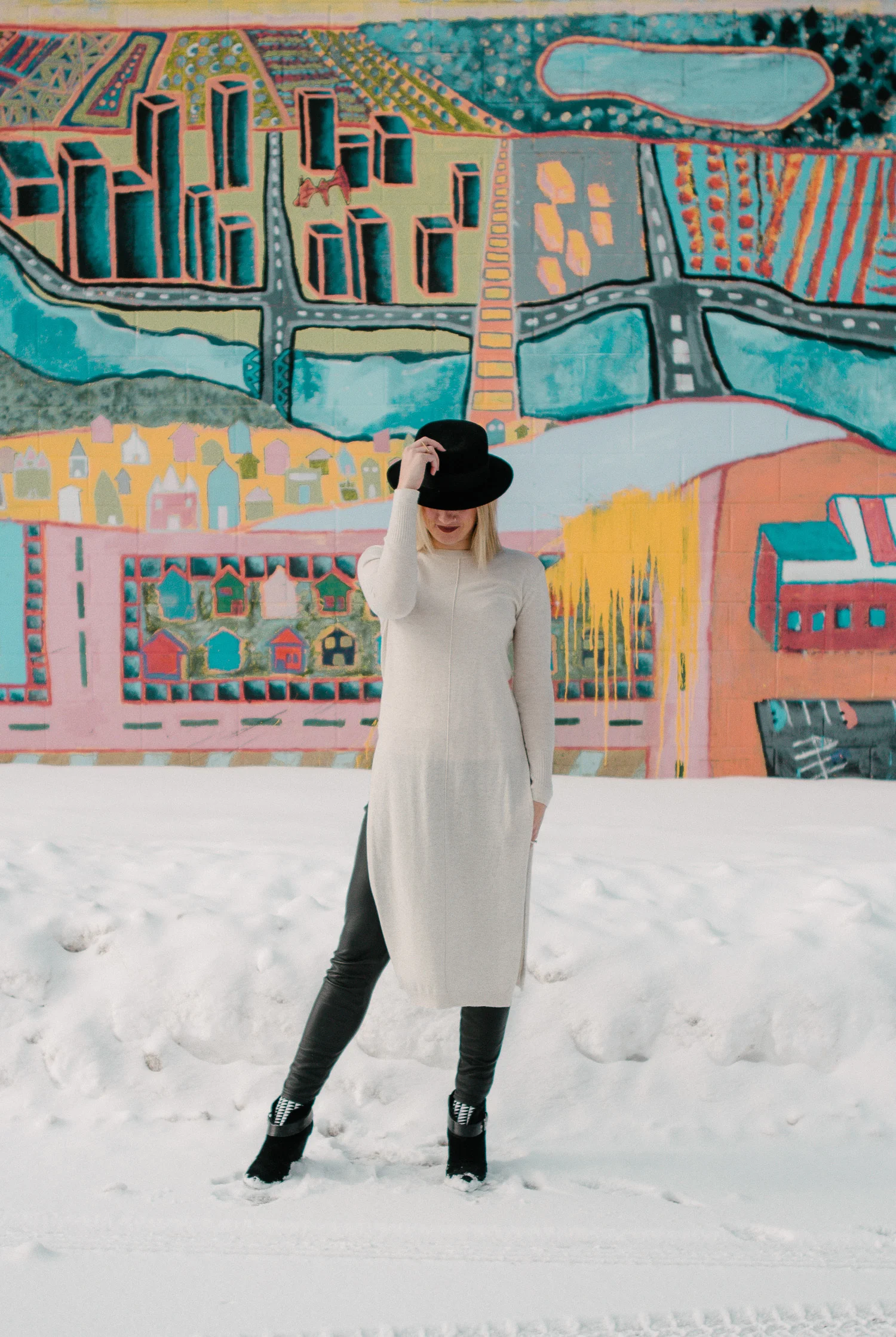 Winter Capsule 2018: Neutrals for my (hopefully someday) studio | Brave Girl blog | photo by Colette Wright of The Lipstick Lens