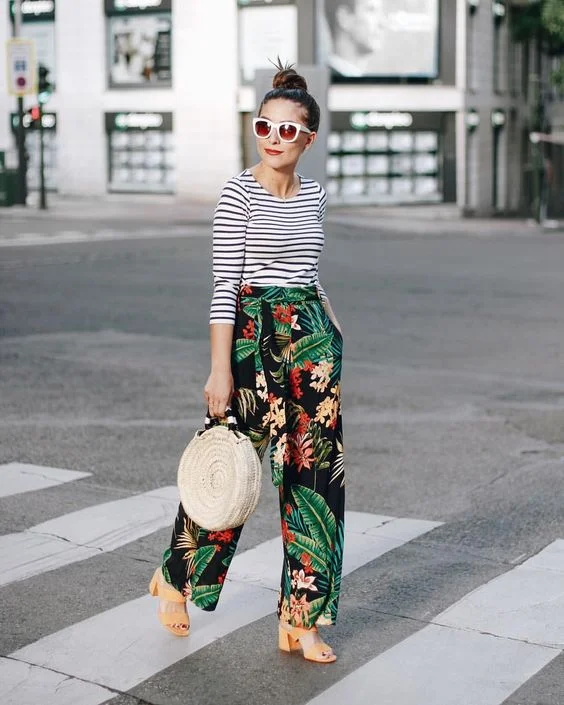 Need to try this stripe &amp; floral combo like Erea of All That She Wants
