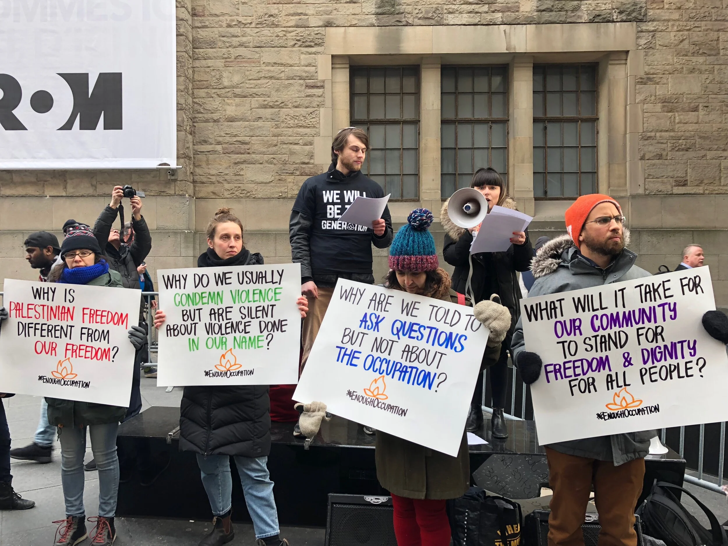 30546965_10156172480033548_1894573928_o (1).jpg