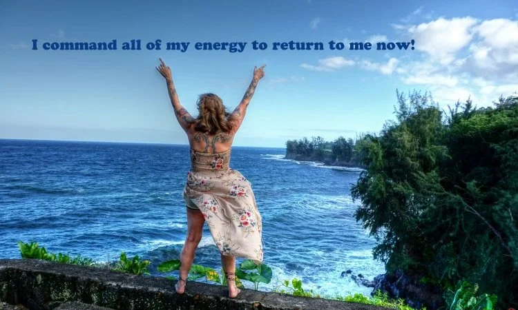 0044 The Spiritual Sandbox – Hungry For Wholeness With Very Special Returning   Divine Playmate, Cyndi Combs, MBEC! 💖