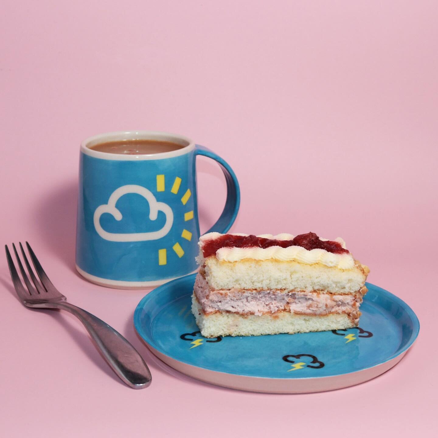 🍰 SHOP UPDATE THURSDAY AT 8PM 🍰

New pots incoming! I&rsquo;m so excited to launch these Thunderstorm cake plates and Tattoo Tea Bag dishes in Thursday&rsquo;s shop update ❤️ Rain or Shine mugs and Heart Tattoo mugs will also be available if you&rs
