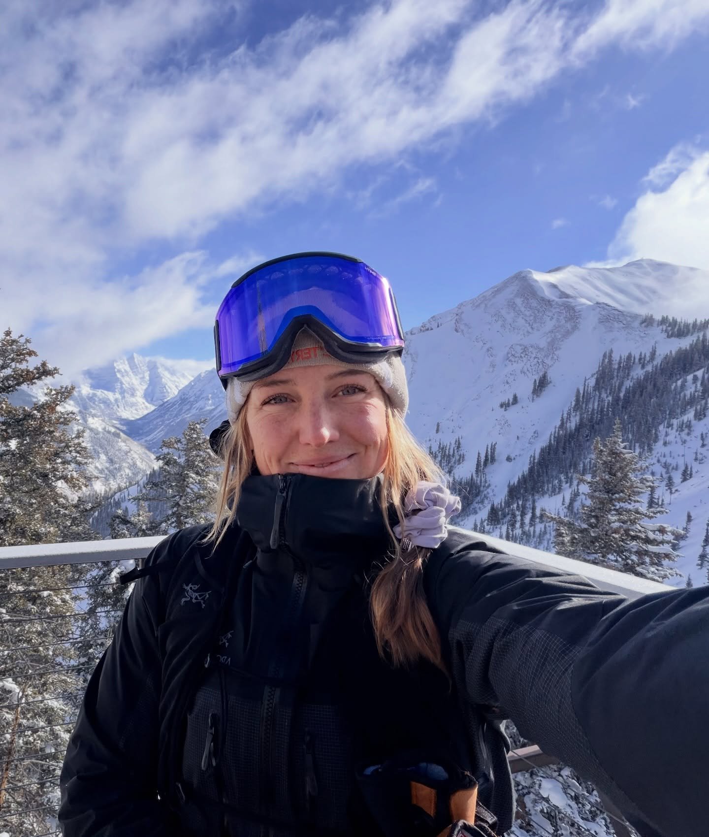 Apricity (n.): the warmth of the sun in winter. 

#colorado #ski #snow #mountains #skiing