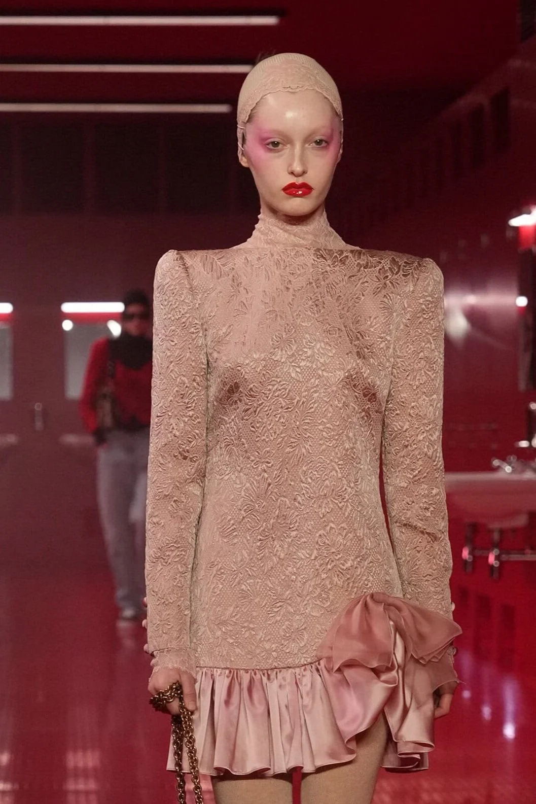 valentino-f25-017-11624839.jpg