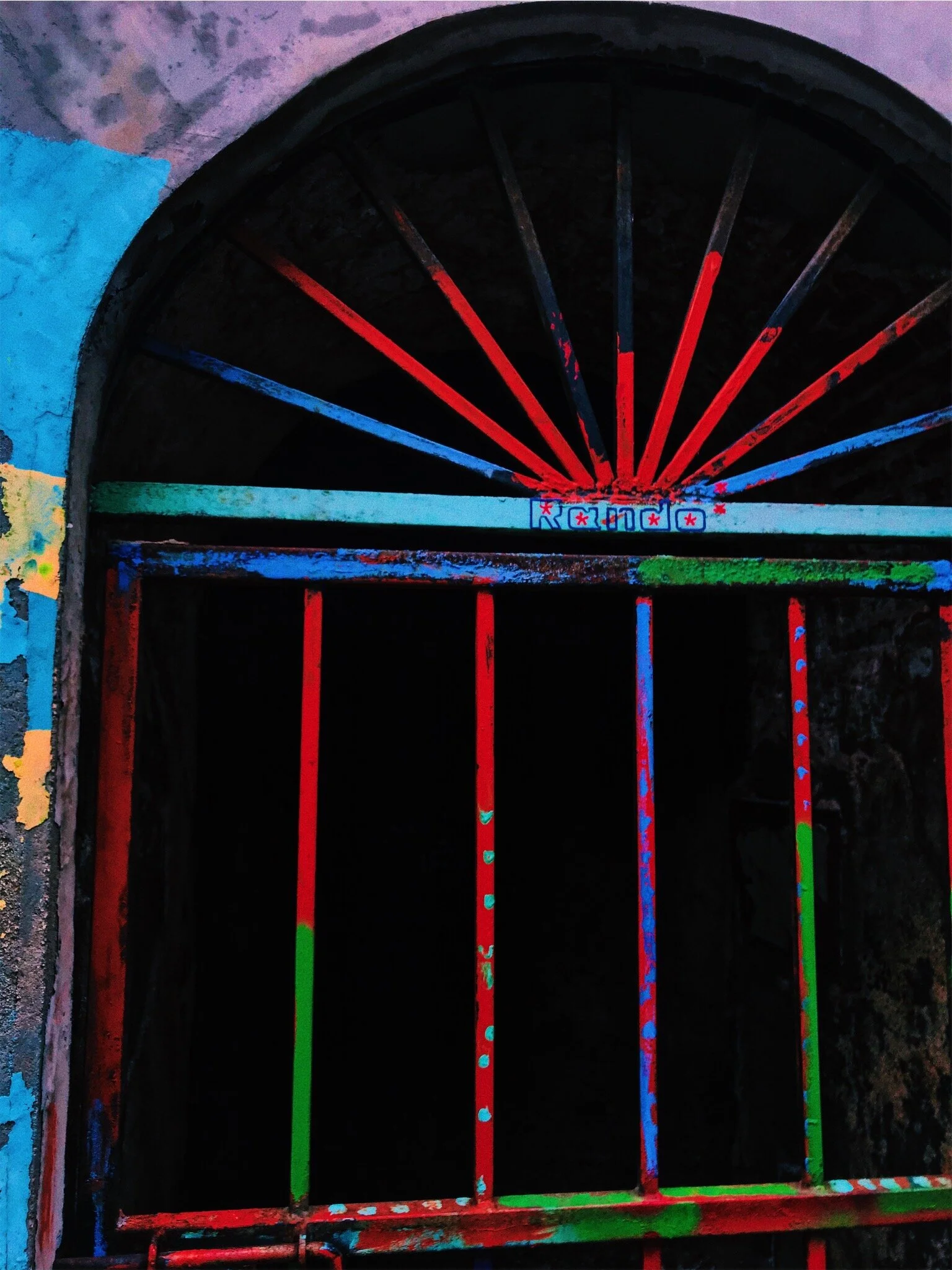 This photo was taken by Maddi McMullin in Shanghai, China, Summer 2018. The poem below was inspired by the above picture.