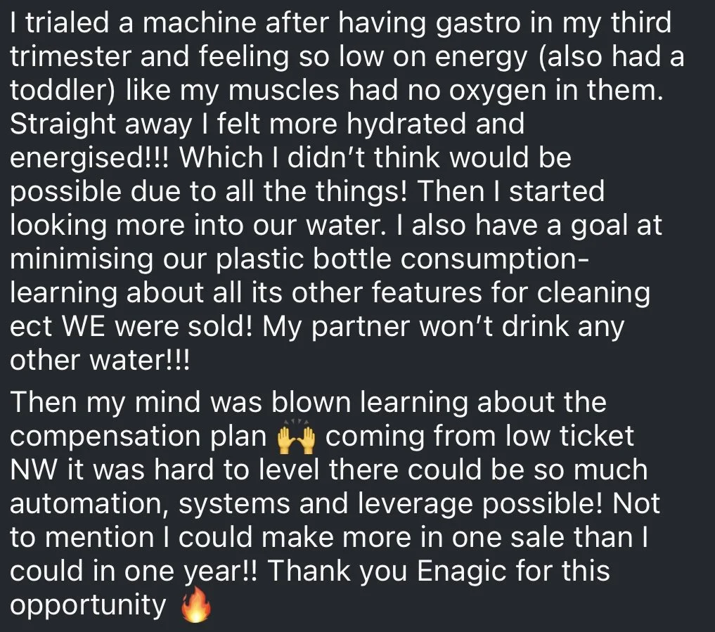 Text overlay discussing personal experience with a machine, health, water, plastic bottles, and a compensation plan, with emojis of a hand, a raised hand, and a fire.