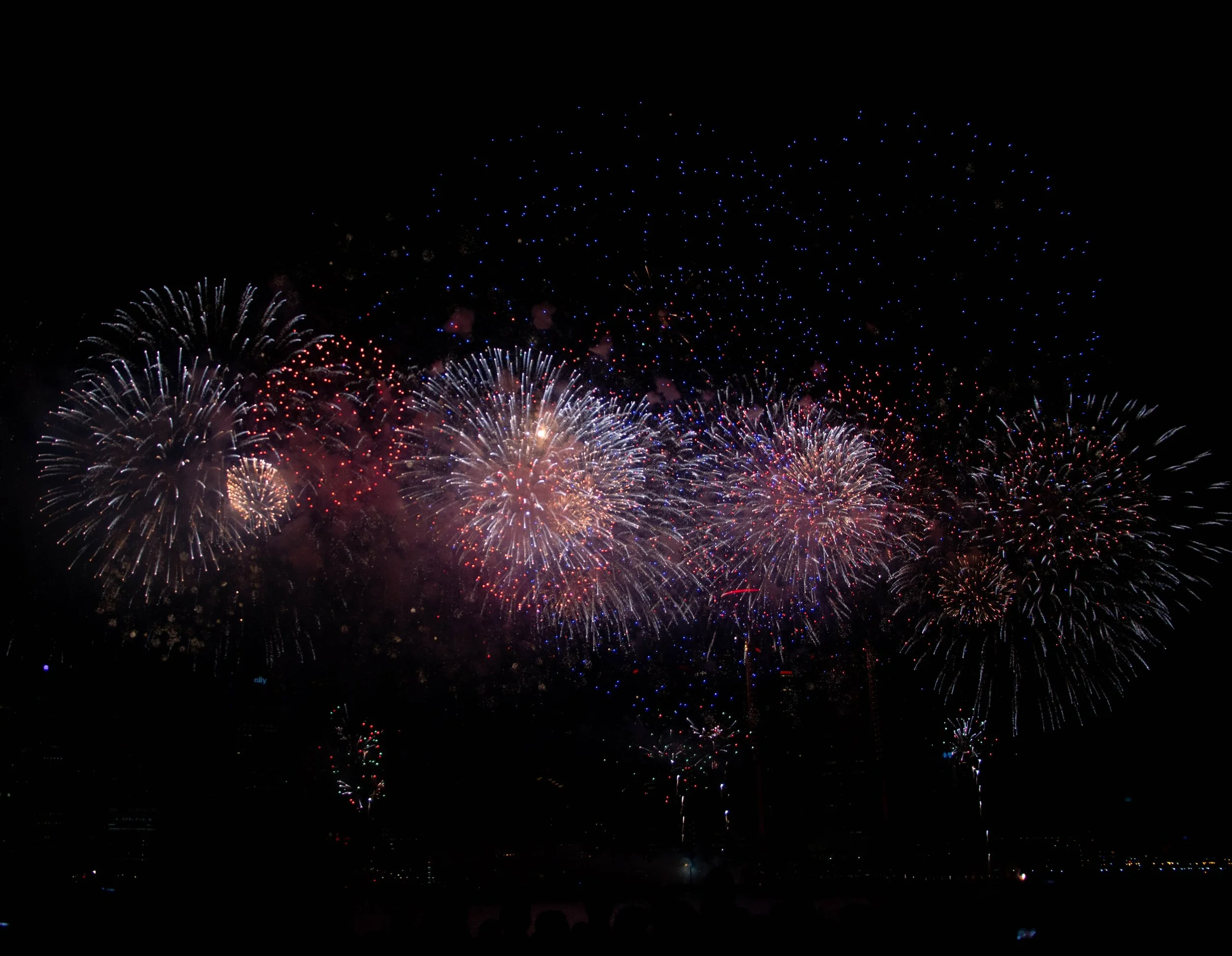 5 financial New Year's Resolutions and how to keep them