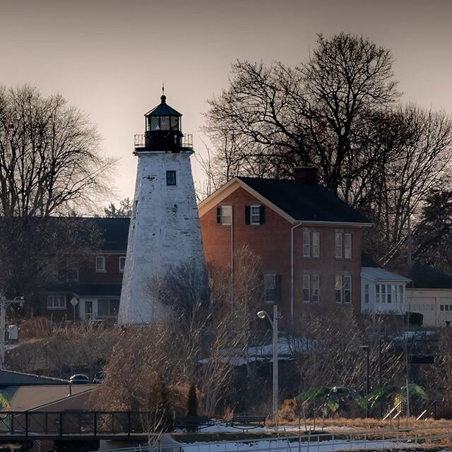 Lake Ontario. #lighthouse #lakeontario #ice #rochesterny #canoneosr