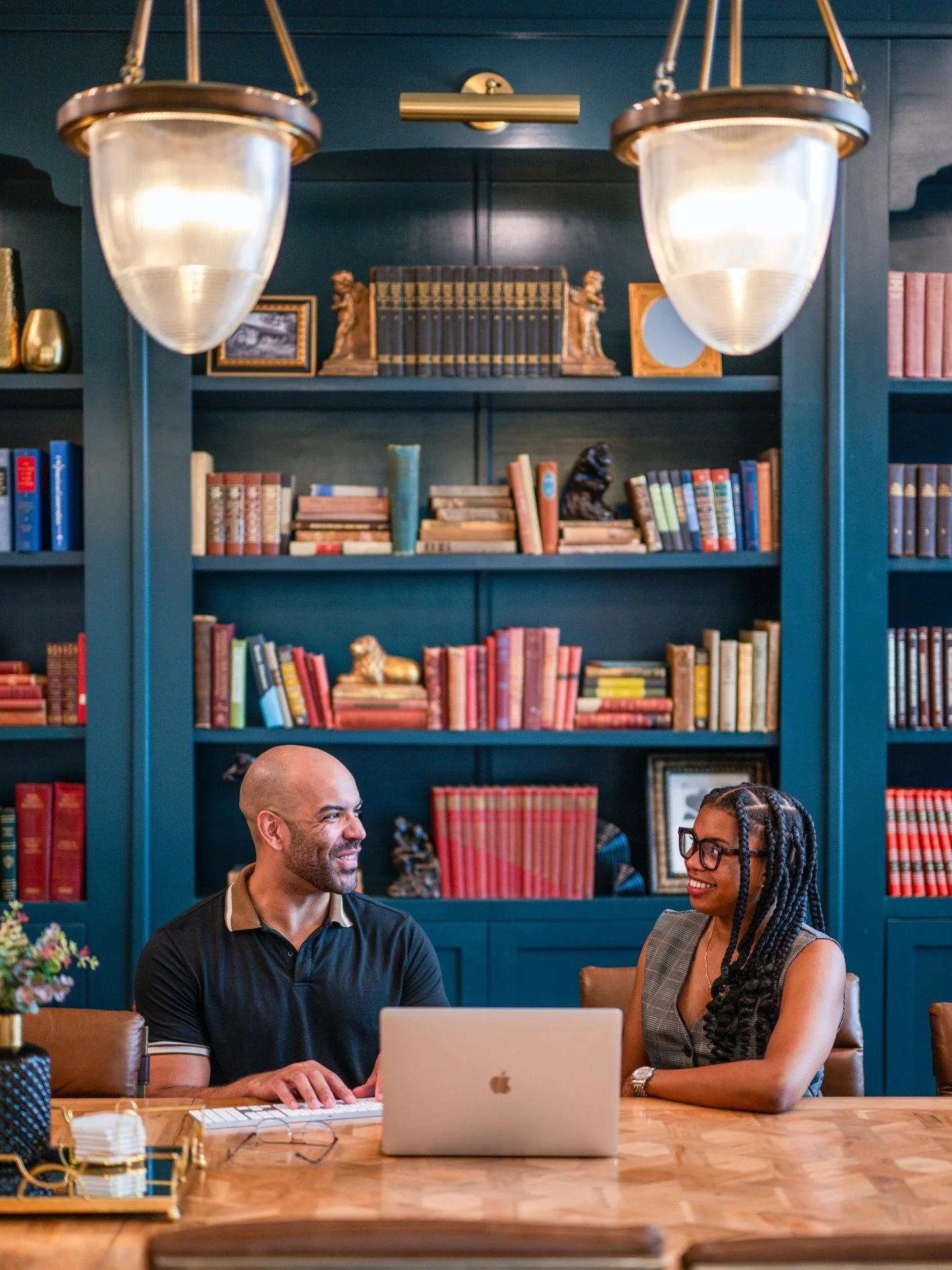 Tucked just off South Congress, Colton House is more than a place to stay, it&rsquo;s a place to settle in and feel at home.

The Colton Club invites our neighbors in to make the space their own, any day of the week. From morning coffee to productive