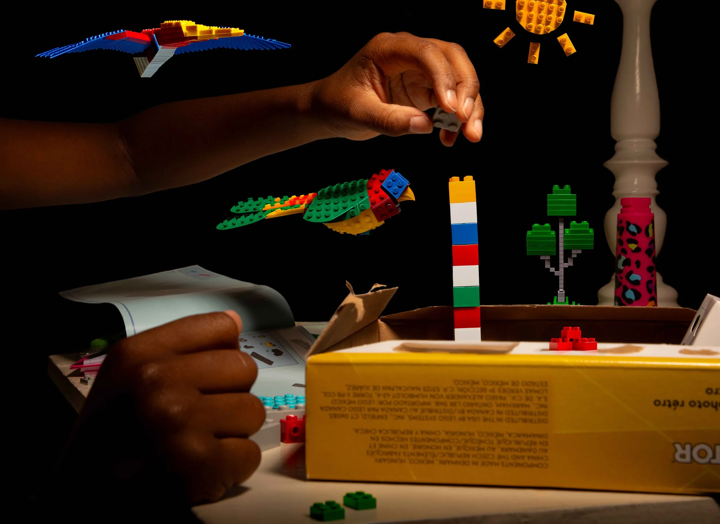 Stack the feeder - Flat - Final - 40 x 29 - 1 - small.jpg