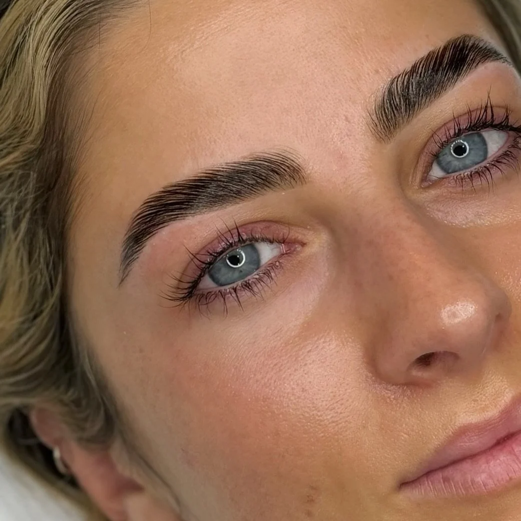 Low maintenance beauty starts with high quality brows ☁️