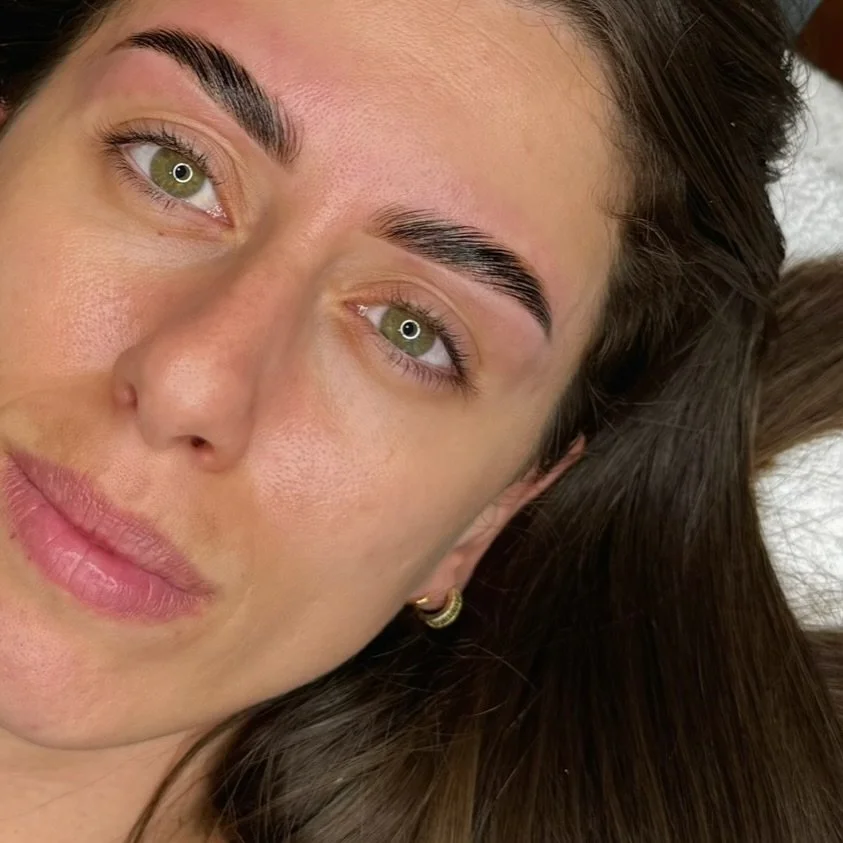 Just a girl and her brows 🎀