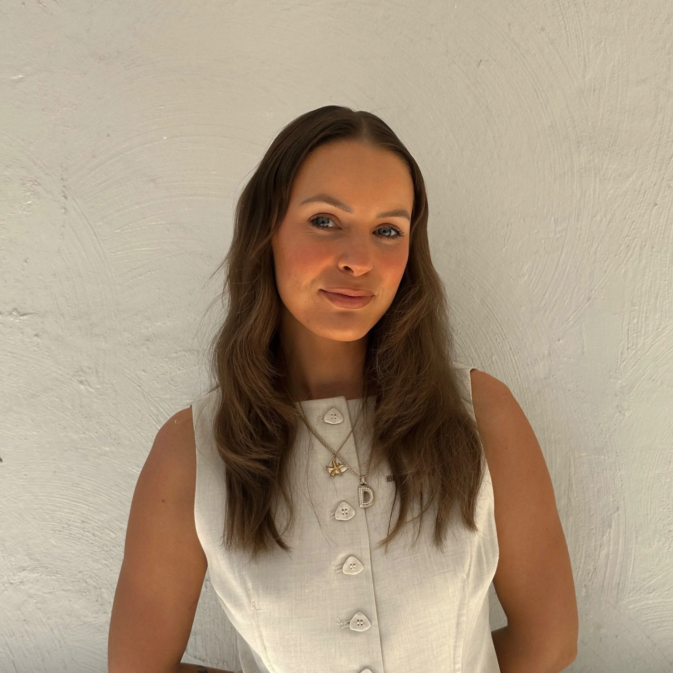 Dayna - Salon Receptionist 