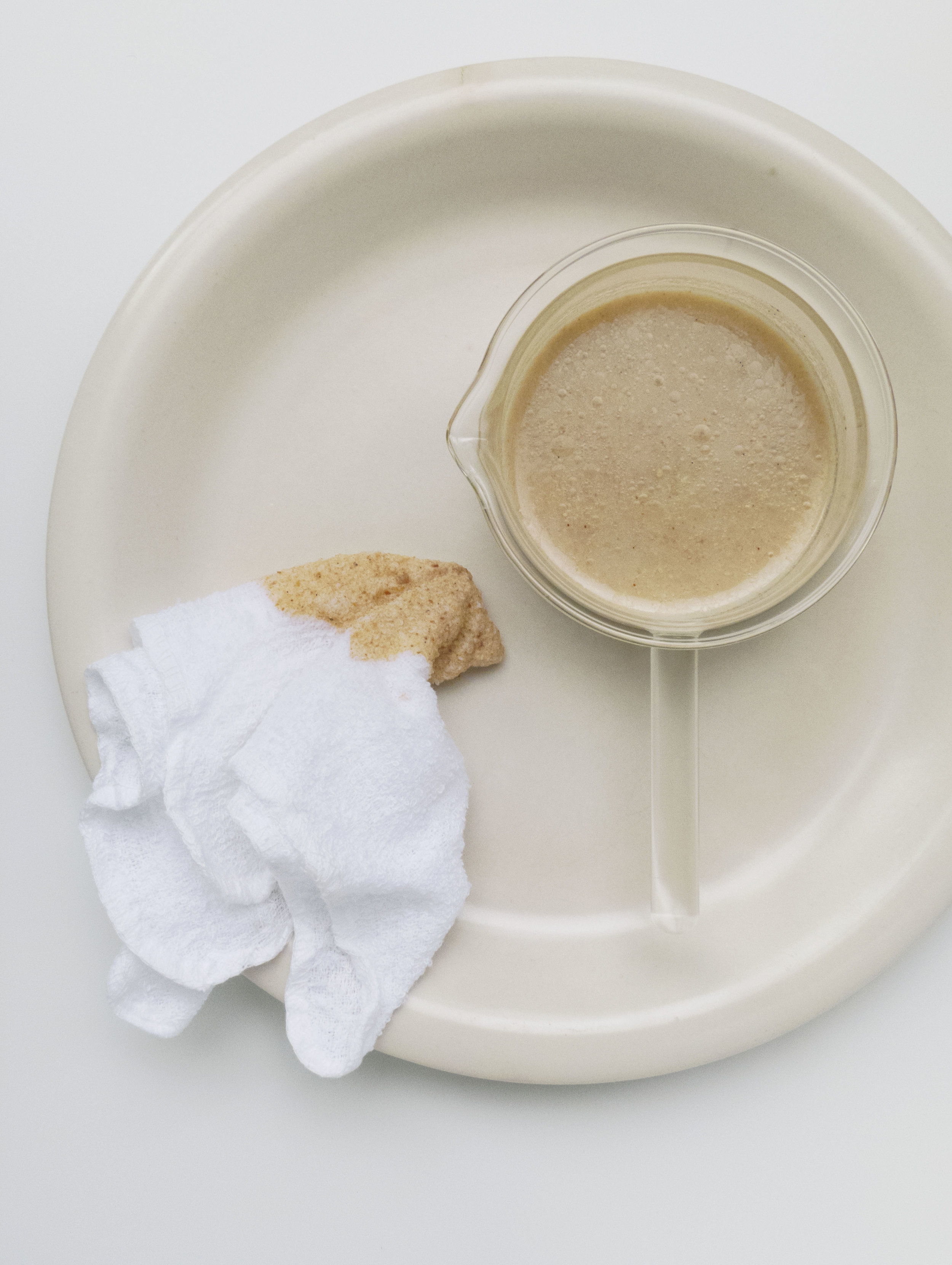 5 Quick, easy, and natural face masks with ingredients from your kitchen