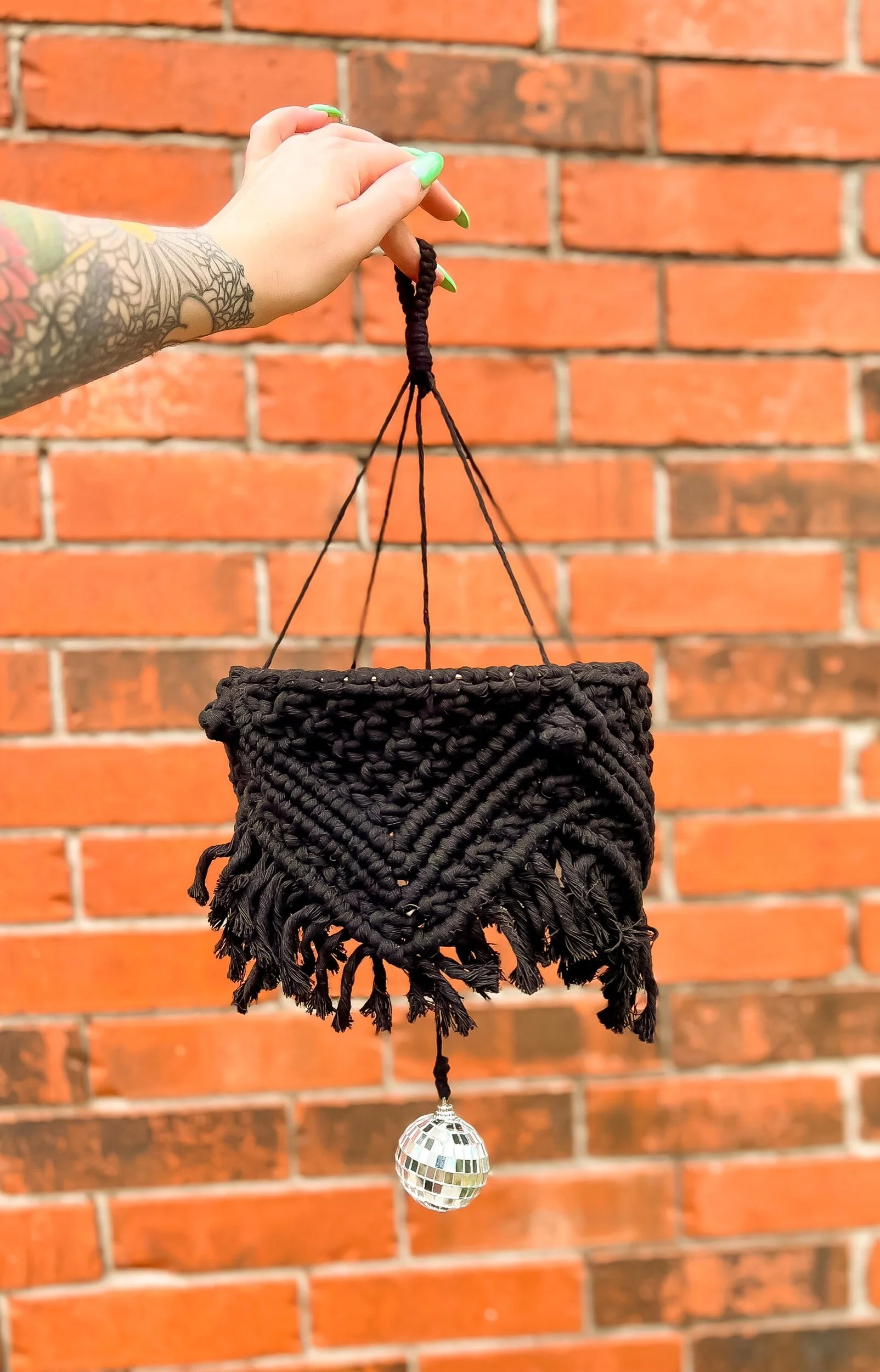 F311BEE5-A6C8-4719-933E-B41525D4CAC5