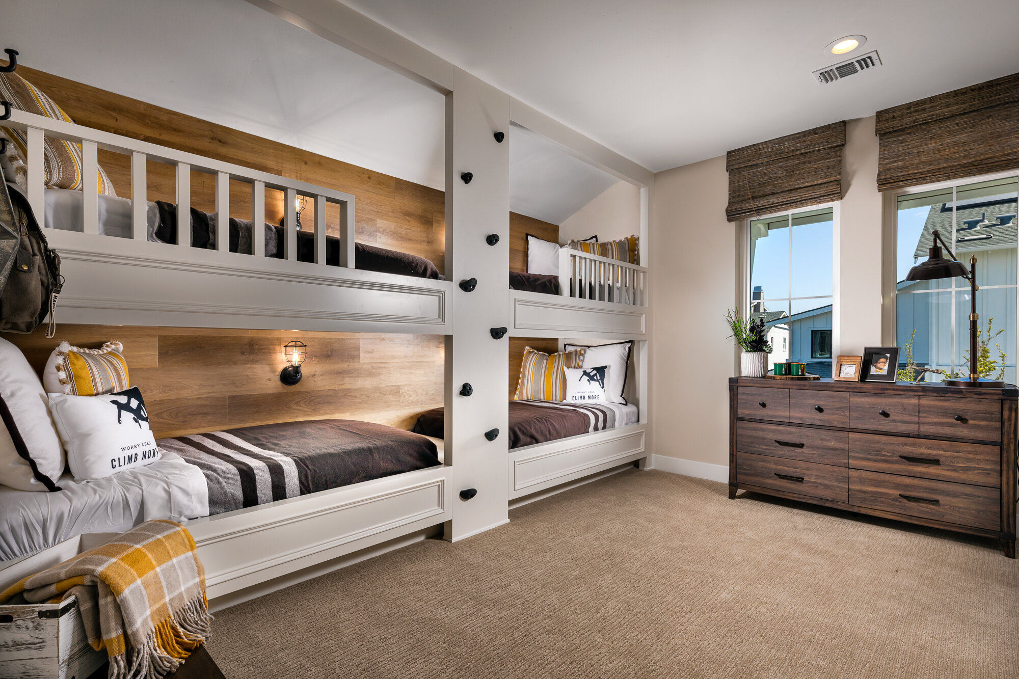 16-Delta Coves-Lodge_Kids Bedroom Bunks.jpg