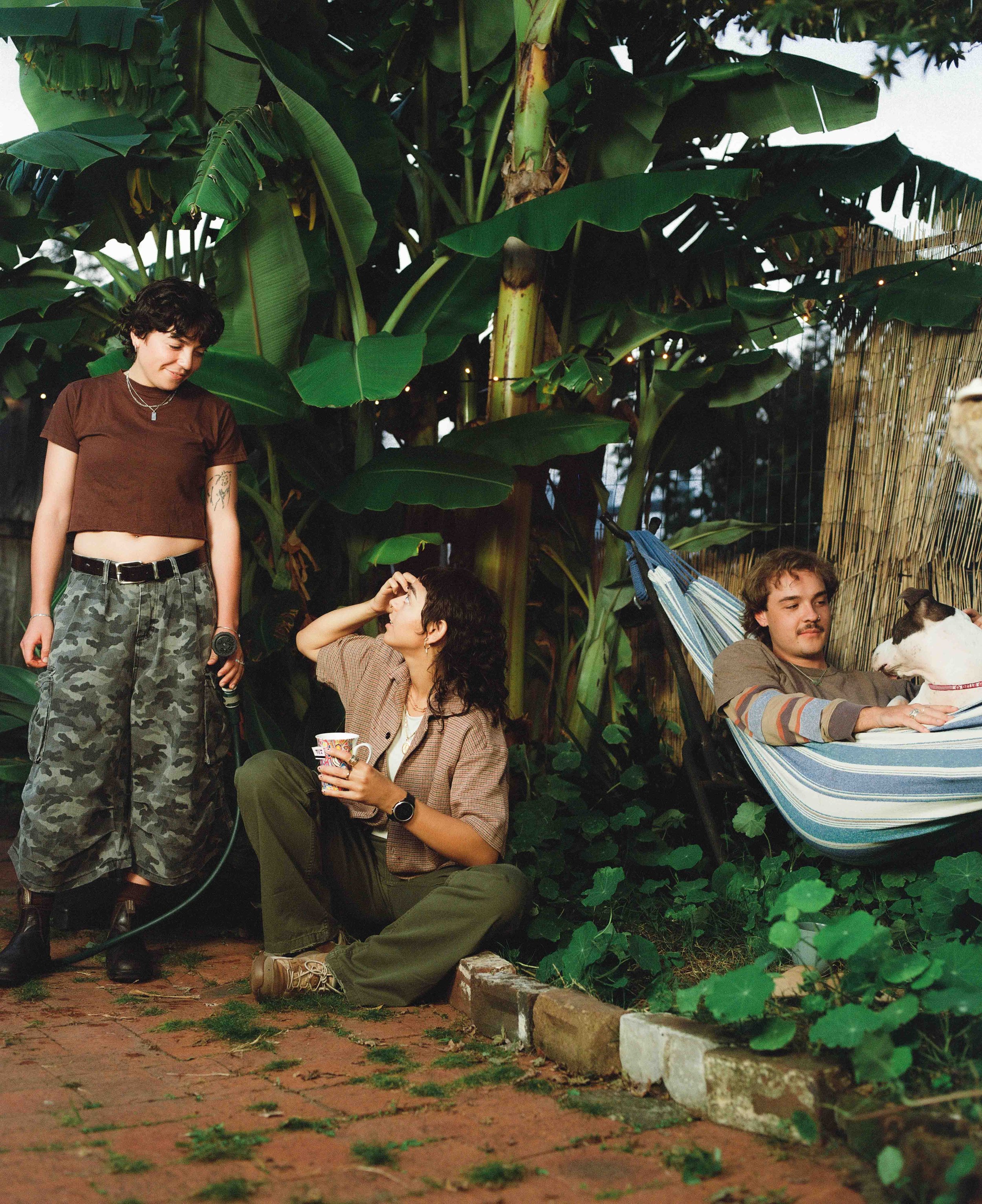 005-BeSeen-credit_AnnaHay&SophieWillison.jpg