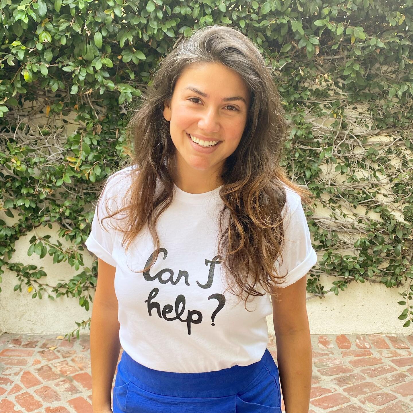 I&rsquo;m so excited! Our &ldquo;Can I help?&rdquo; shirts just arrived!!! Here is a quick background: many years ago I wanted to facilitate connection and kindness towards strangers. It felt particularly right in busy NYC, where tourists so frequent