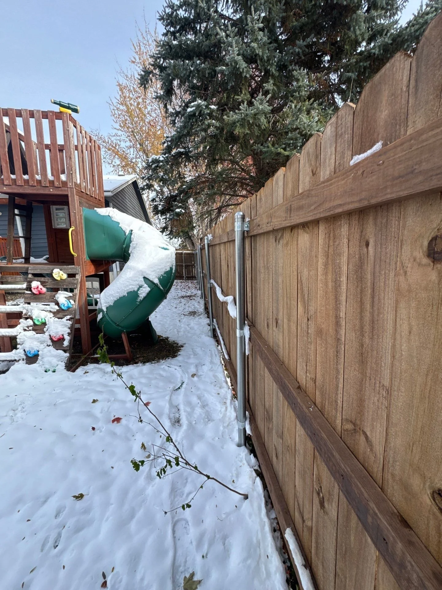 cedartone privacy fence with galvanized posts