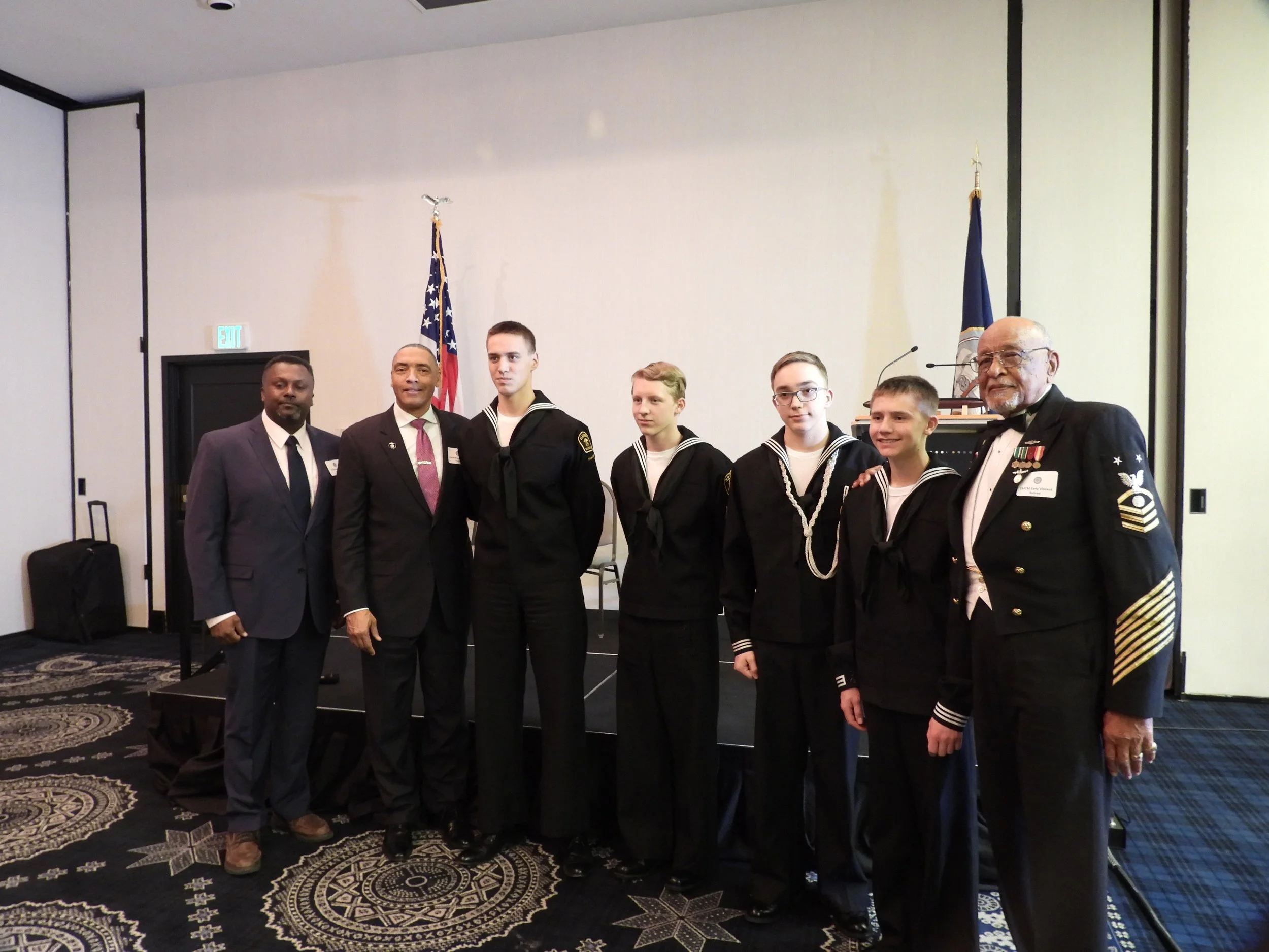 Minnesota Council Hosts Diverse Group of African American Submariners
