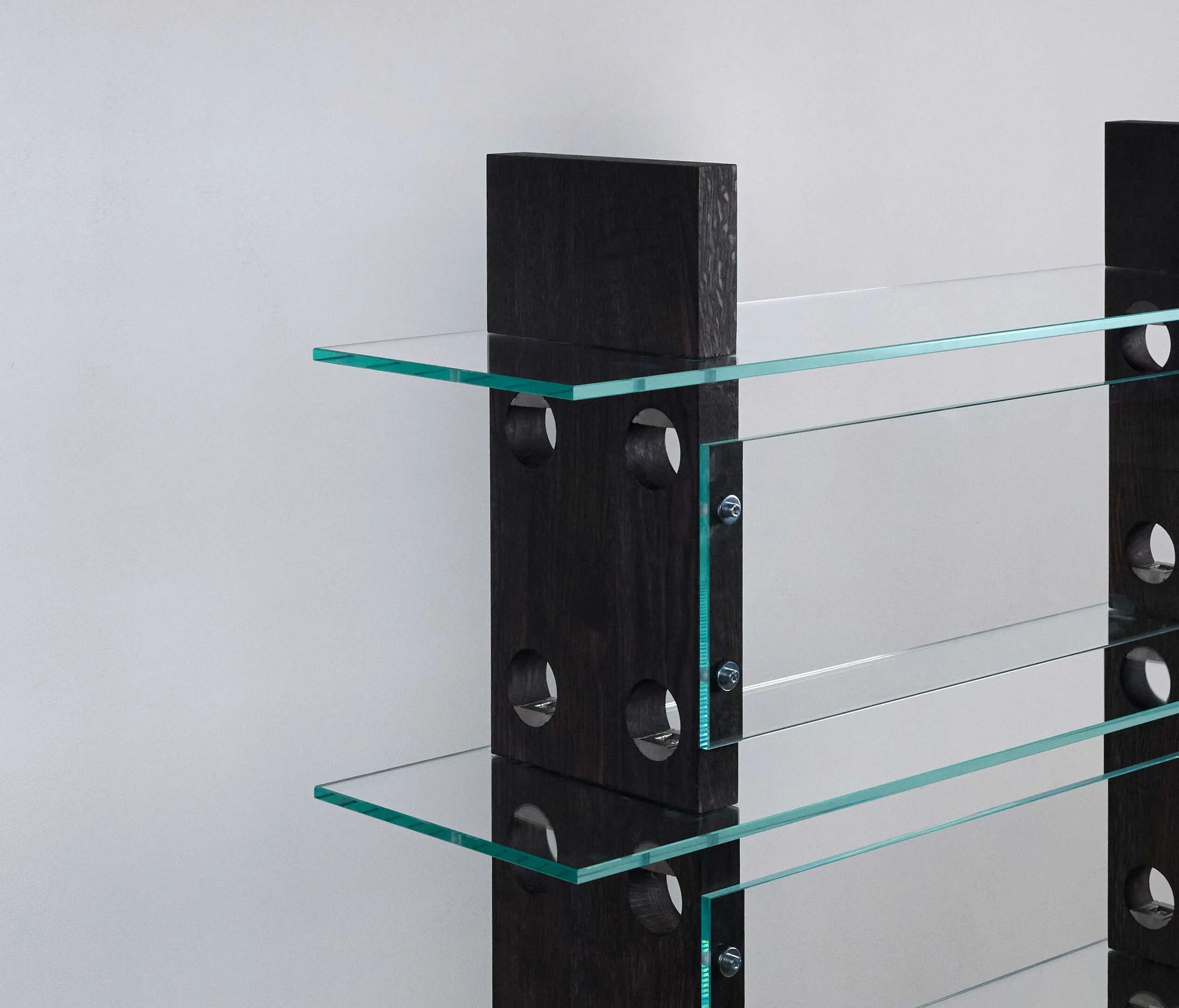 zp026_solid_shelf_-high-res-3_optimized.jpg