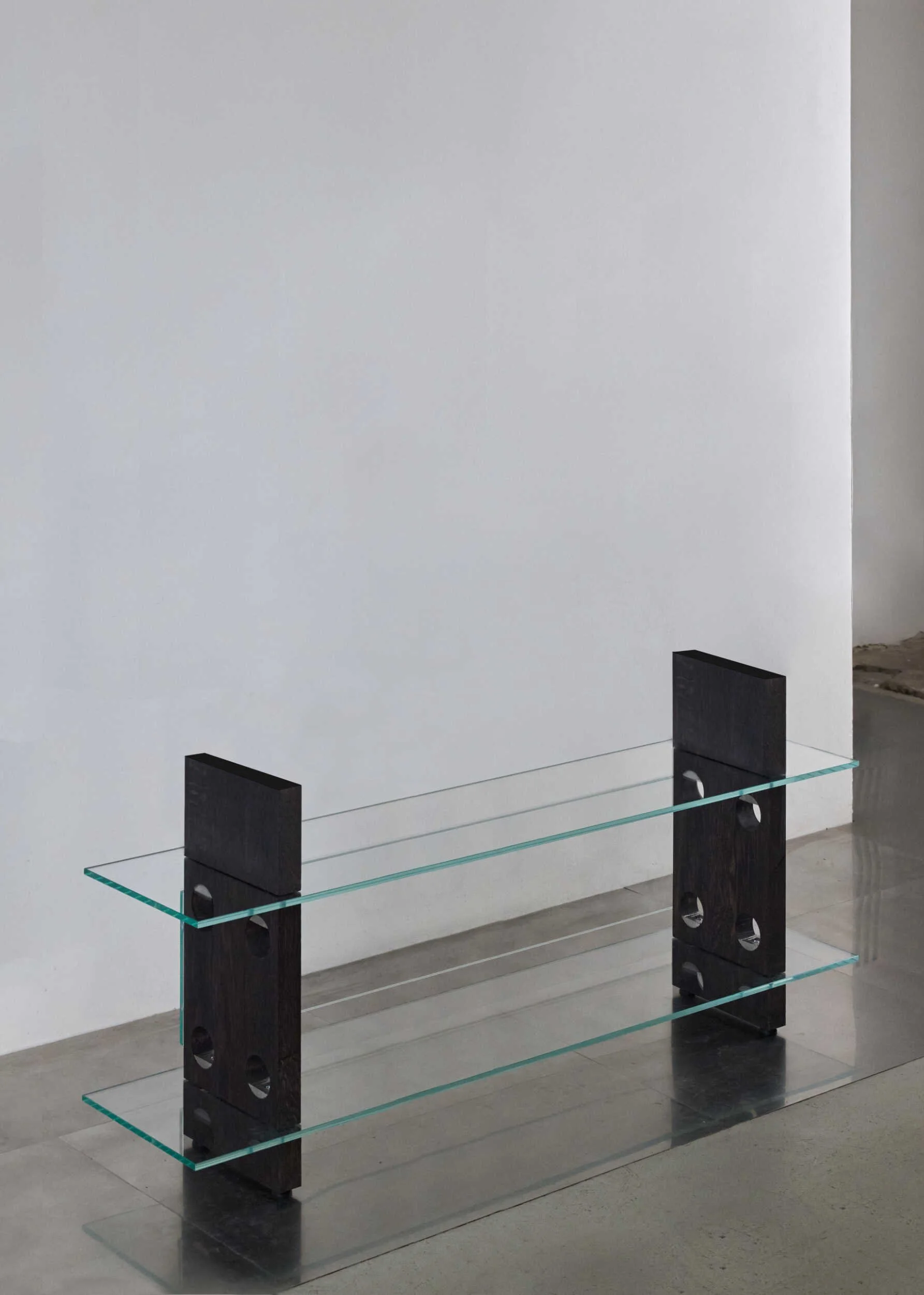 zp026_solid_shelf_short-1400-long_optimized.jpg