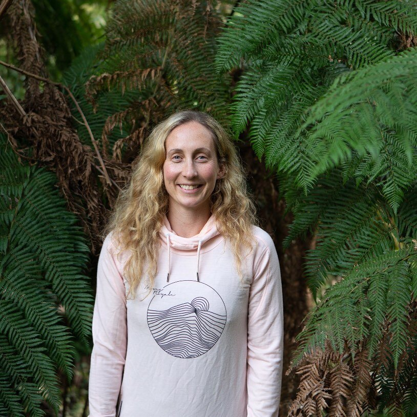 Meet Jess 👋🏽 She&rsquo;s one of our big-hearted teachers who lead weekly classes as part of our community yoga program with @rslvic 〰️ we are stoked to have transitioned this program online and are expanding our sessions so we can continue to bring