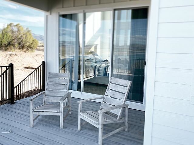 Spend your next vacation lakeside. Now booking through @airbnb 👏🏼 Link in bio!