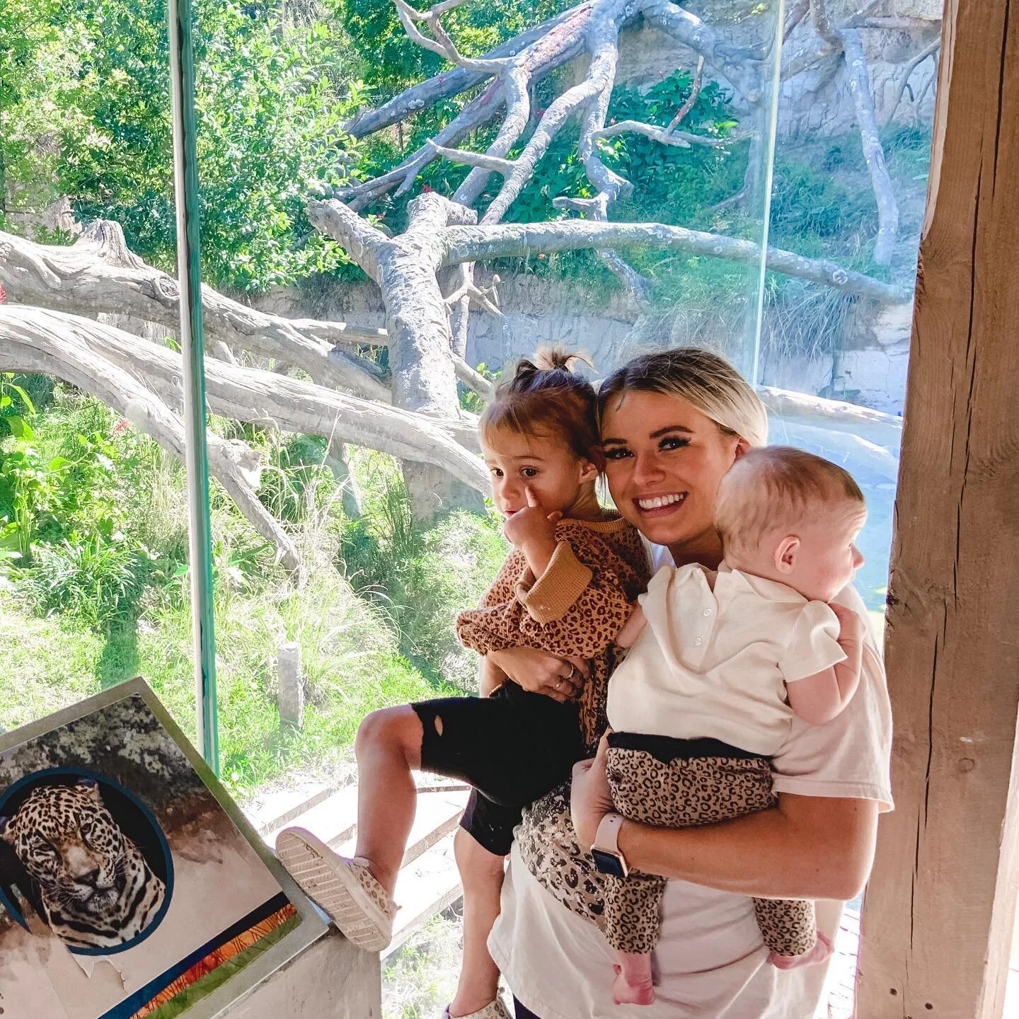Took my girls to the zoo yesterday ❤️