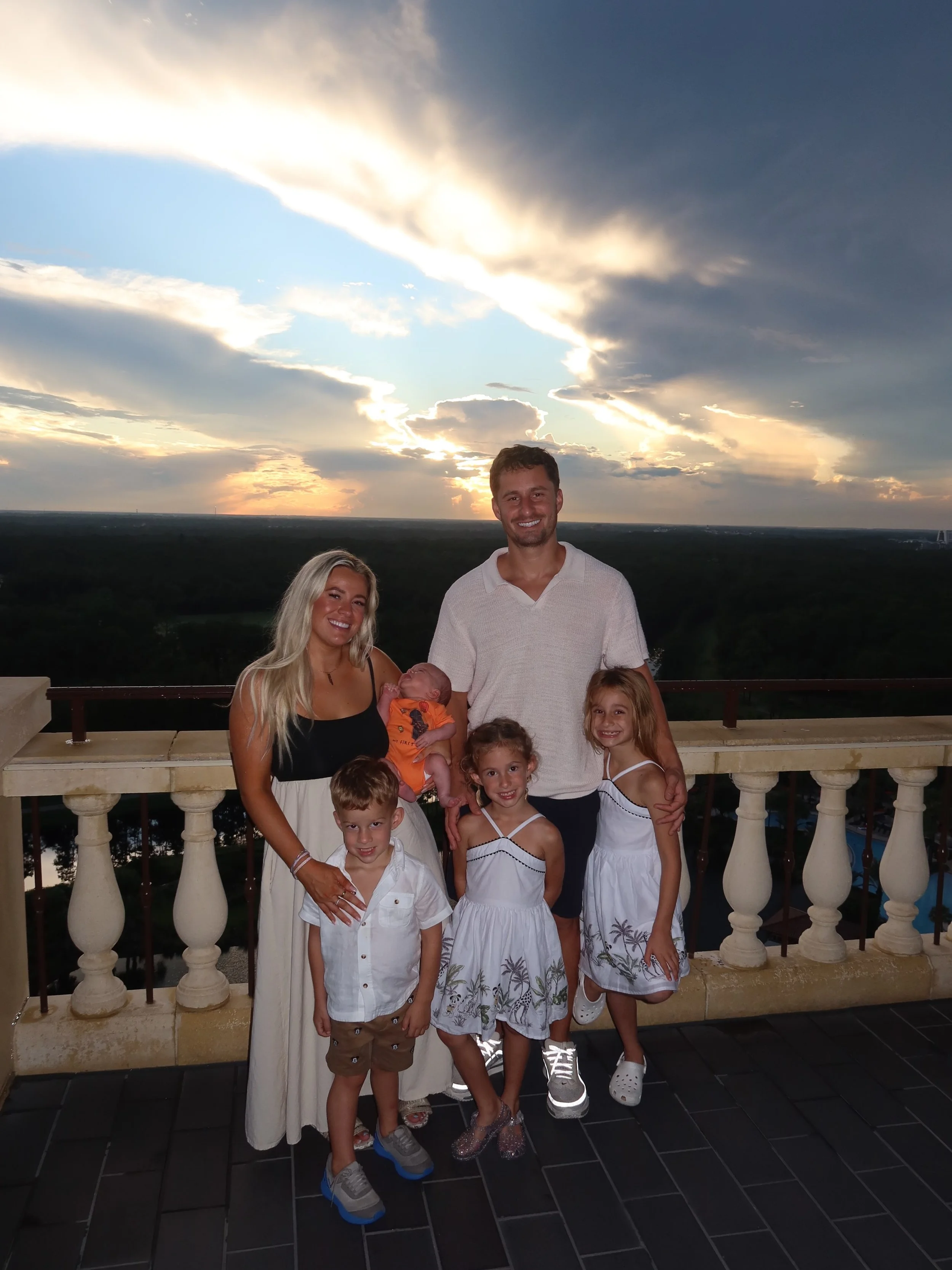 A perfect getaway at @fsorlando for our first trip as a family of 6🫶🏼 I can&rsquo;t think of a better place to start making memories with our new addition #fsorlando