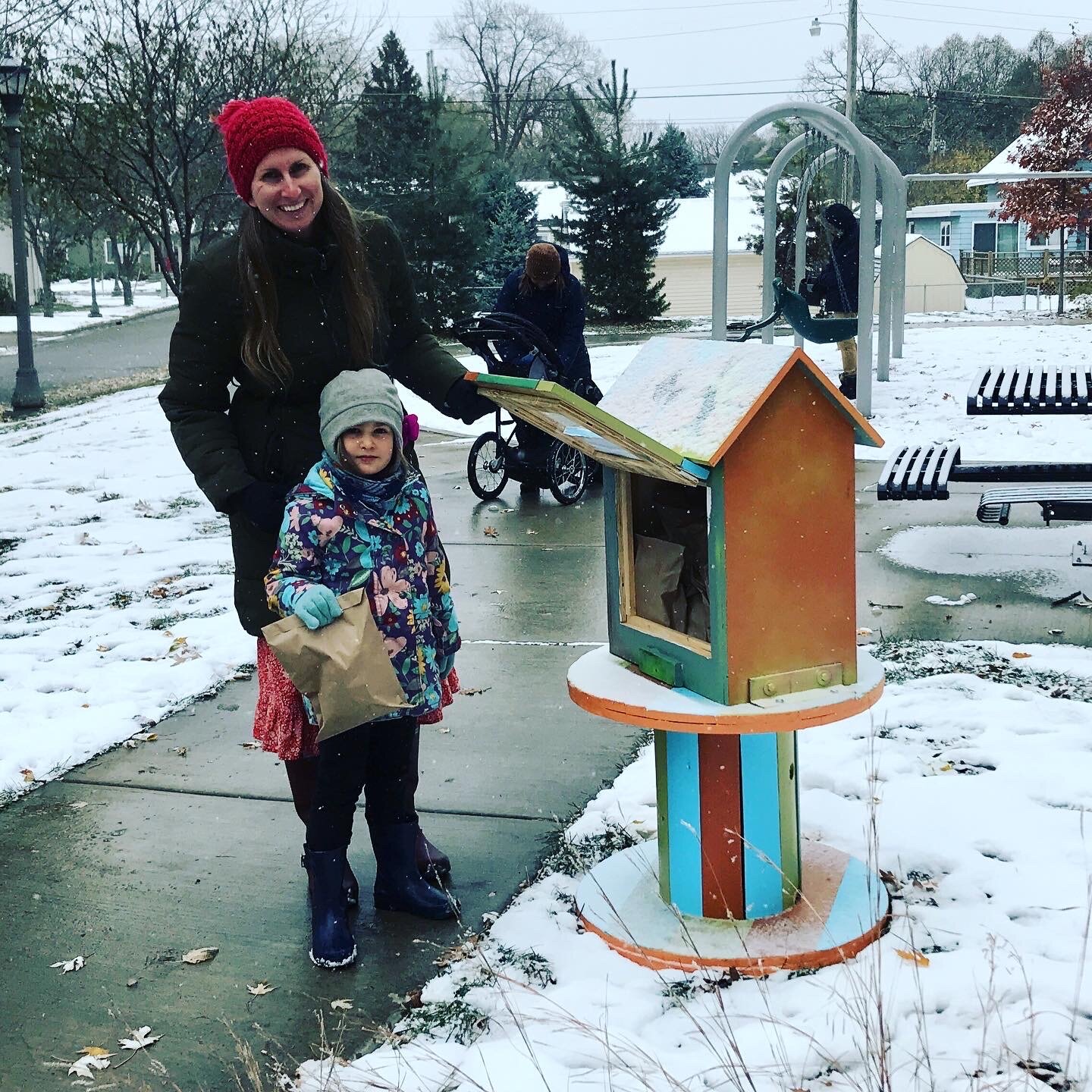 Mobile Nature Art Kiosk at May Park during early onset of the winter season