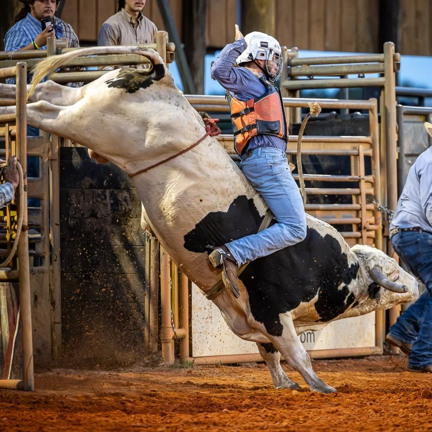 𝐖𝐞𝐬𝐭𝐠𝐚𝐭𝐞 𝐑𝐢𝐯𝐞𝐫 𝐑𝐚𝐧𝐜𝐡, 𝐢𝐭&rsquo;𝐬 𝐠𝐨 𝐭𝐢𝐦𝐞

Come rodeo with us tonight! Gates are open for the moonshine market 
Rodeo starts soon. 

#doublekrodeoproductions #westgateriverranch