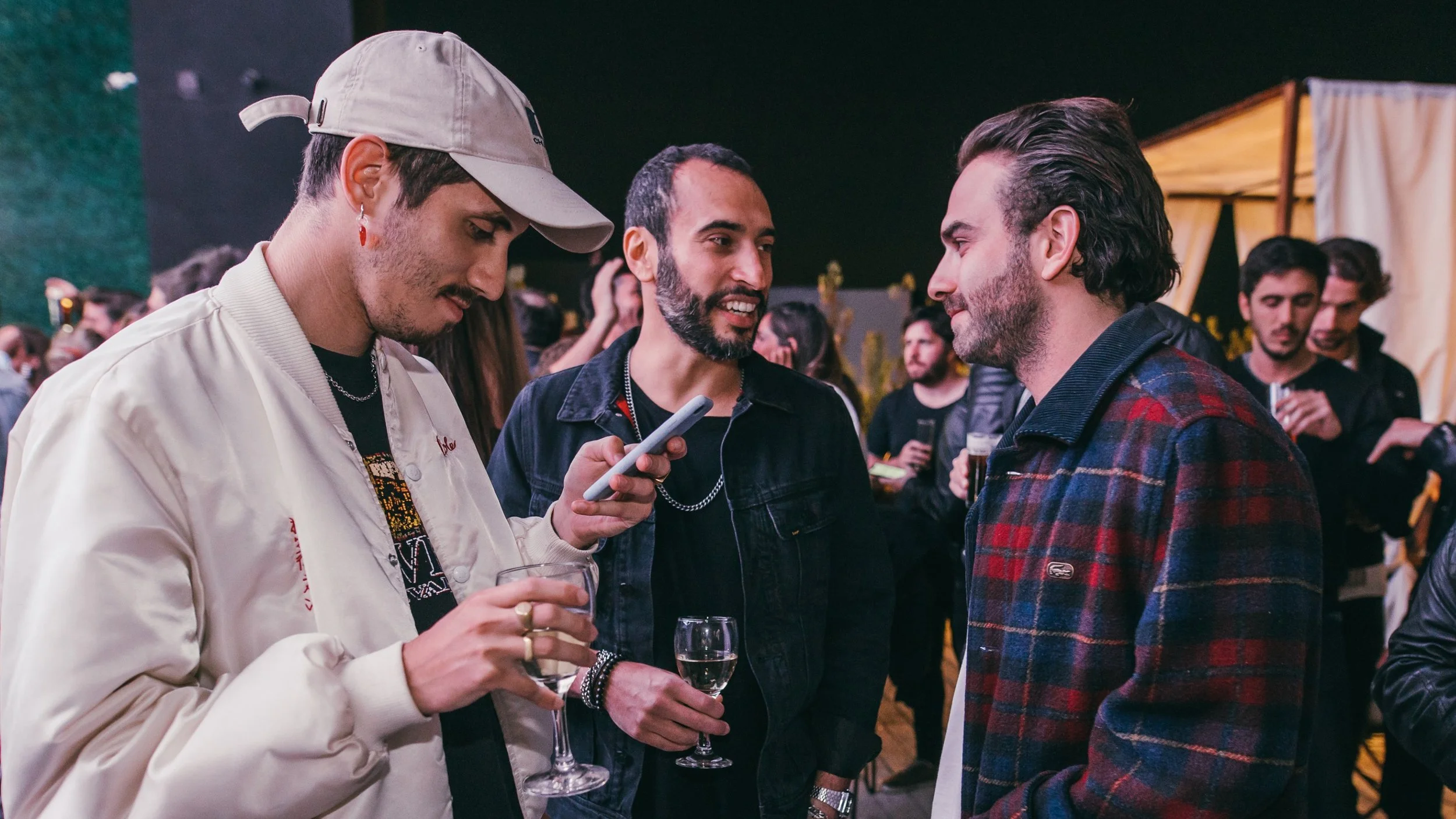 Con la llegada del nuevo año, ¿puede llegar también un nuevo amor? Te contamos cuáles son las tendencias a la hora de tener citas que no van a seguir vigentes a partir de 2022