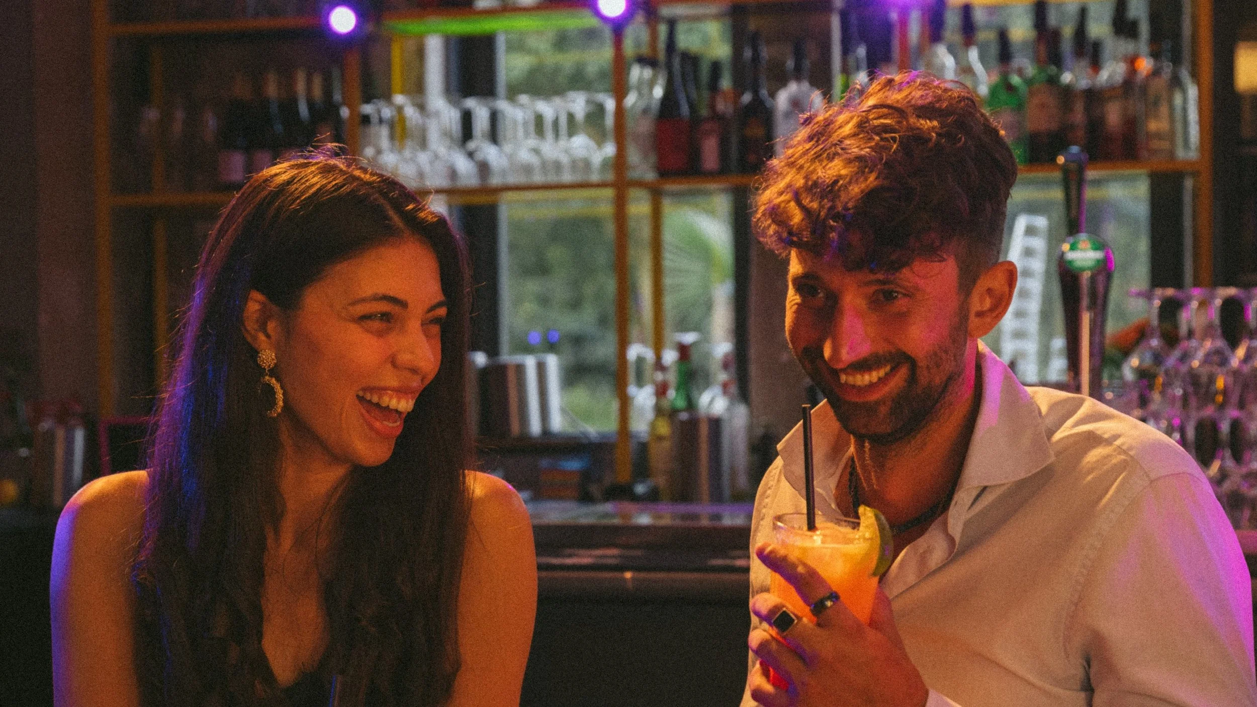 Hay una nueva app de citas en Buenos Aires donde dicen que es súper distinta, ¿te animás a probarla?