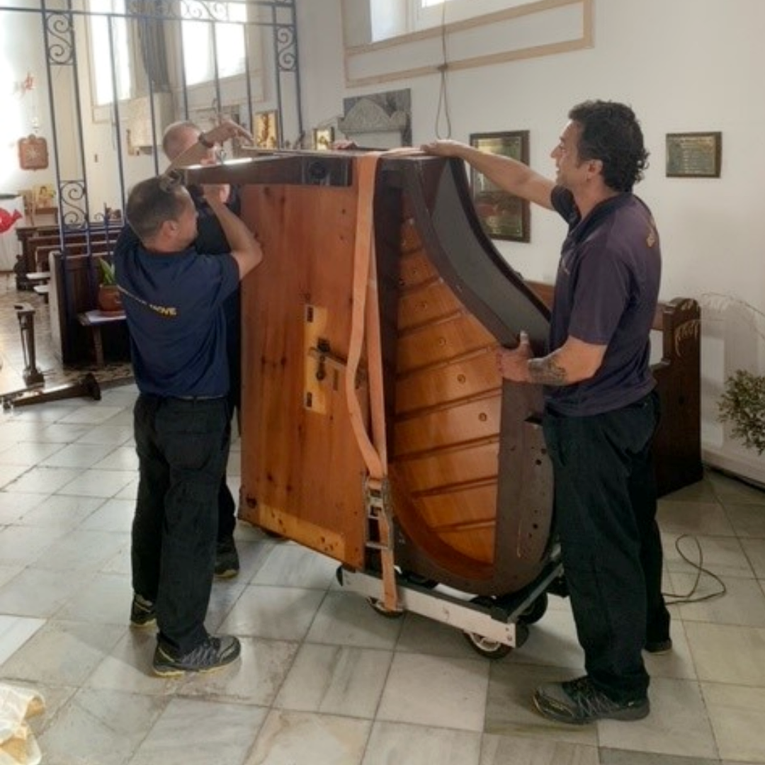 gibraltar-cathedral-piano-move (3).png