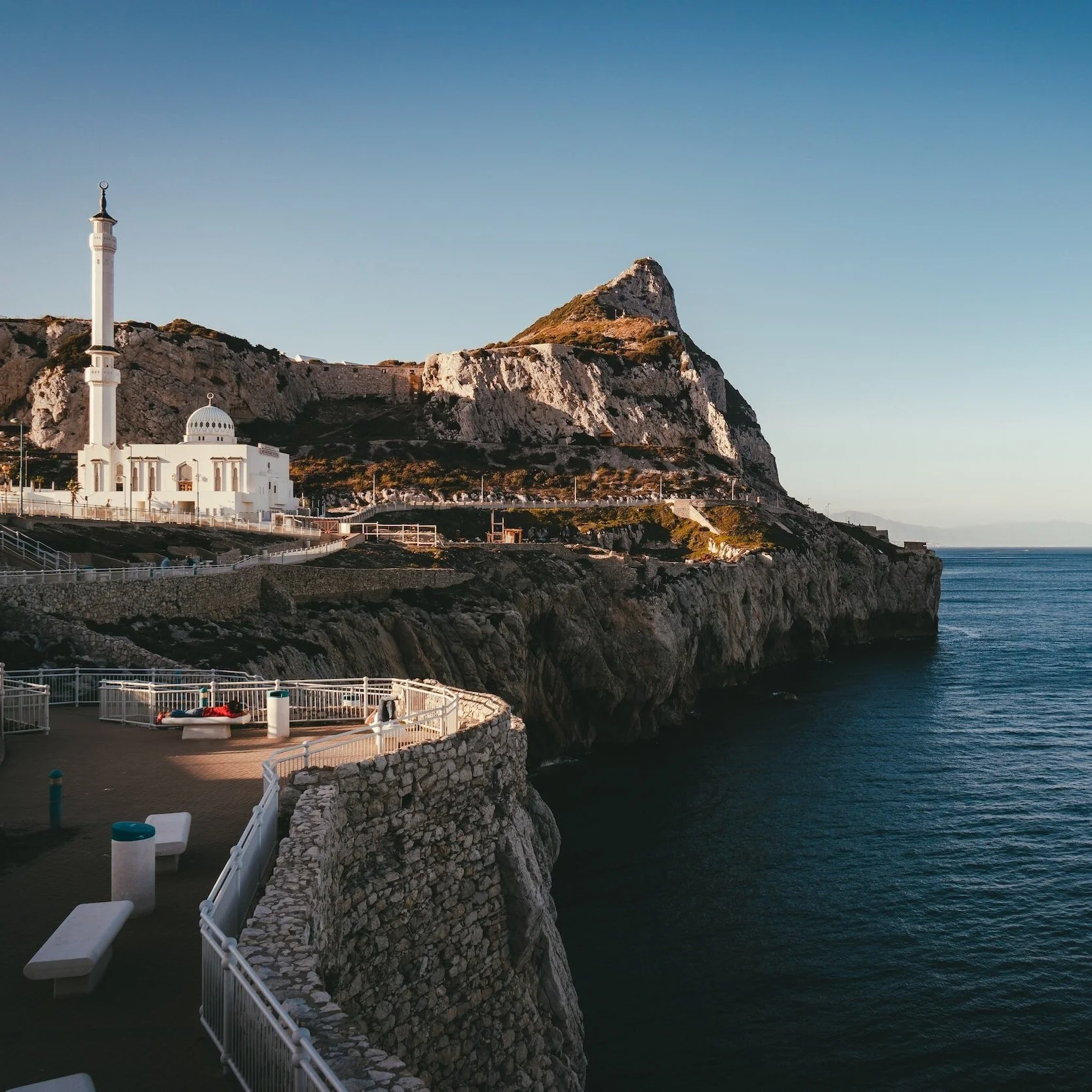 Discovering Gibraltar's Weather A Mediterranean Climate Gem — Move Gibraltar