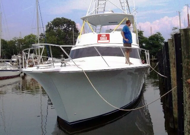 Boat broker