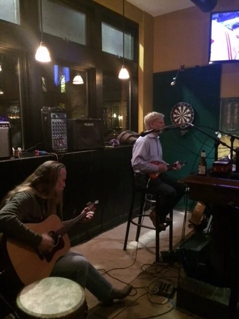 Ukulele serenade With Kenny Bellinder