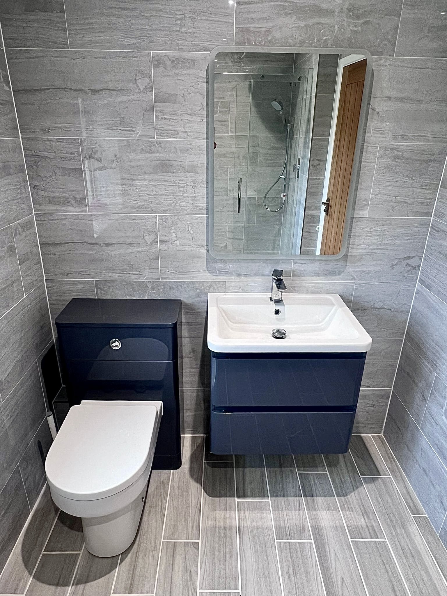 af5a9cfa-efe0-4466-a8d1-5b42a2c48f81 2.jpg