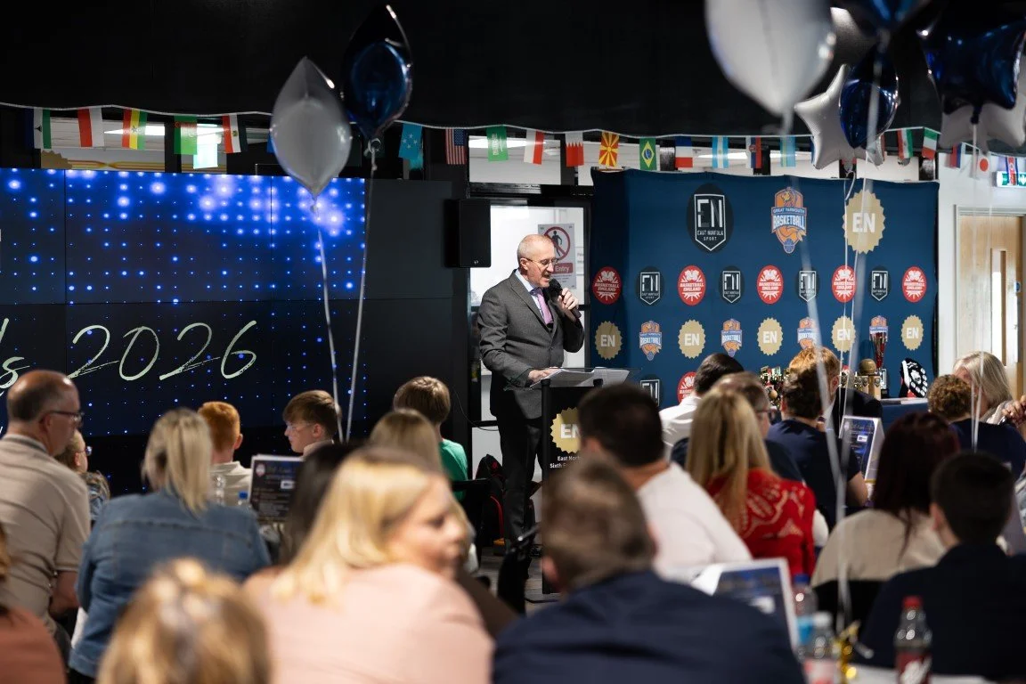 Basketball Awards 26-17 (Medium).jpg