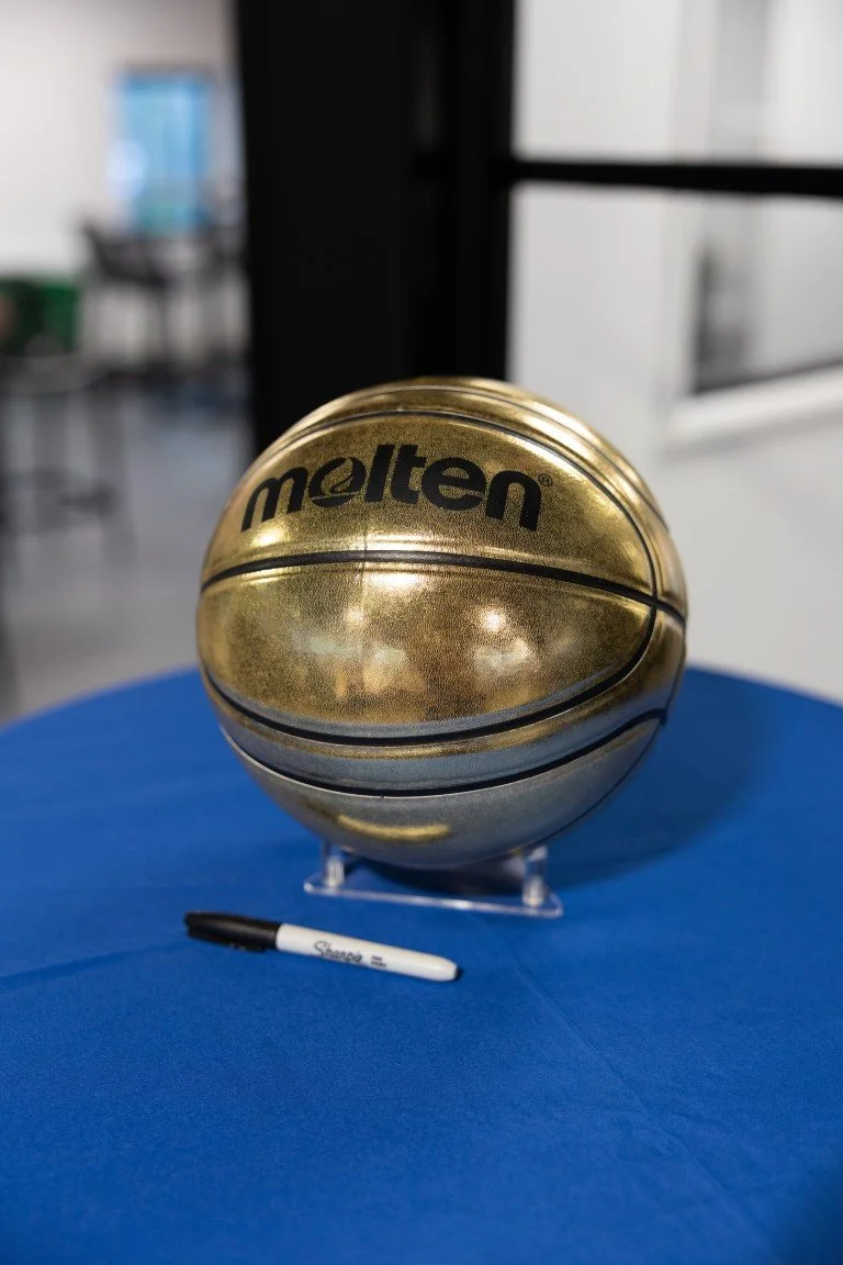 Basketball Awards 26-22 (Medium).jpg