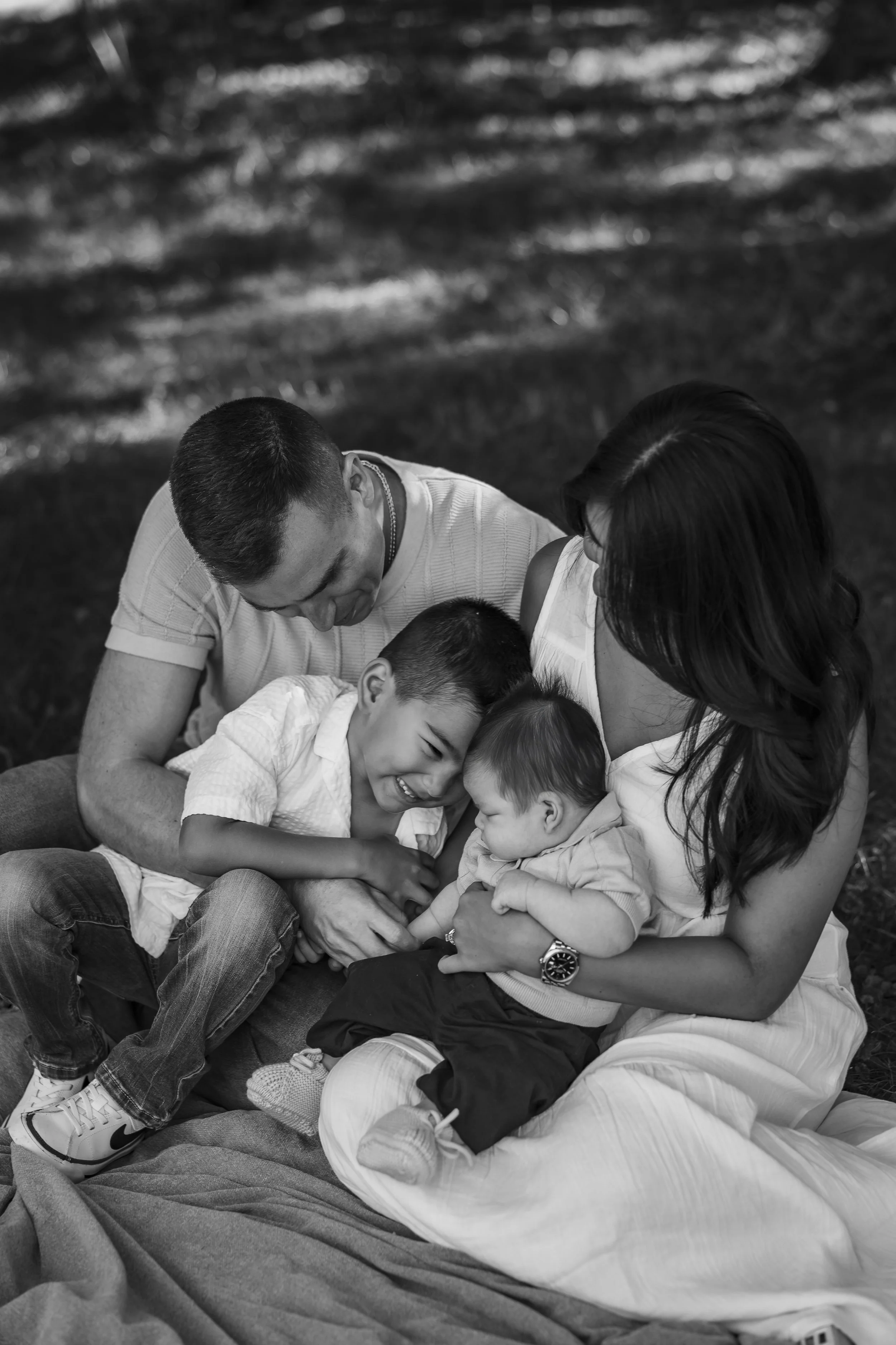 Documentary Style Family Session at the Jersey Shore photographed by Cyan Blue Photography Monmouth County NJ