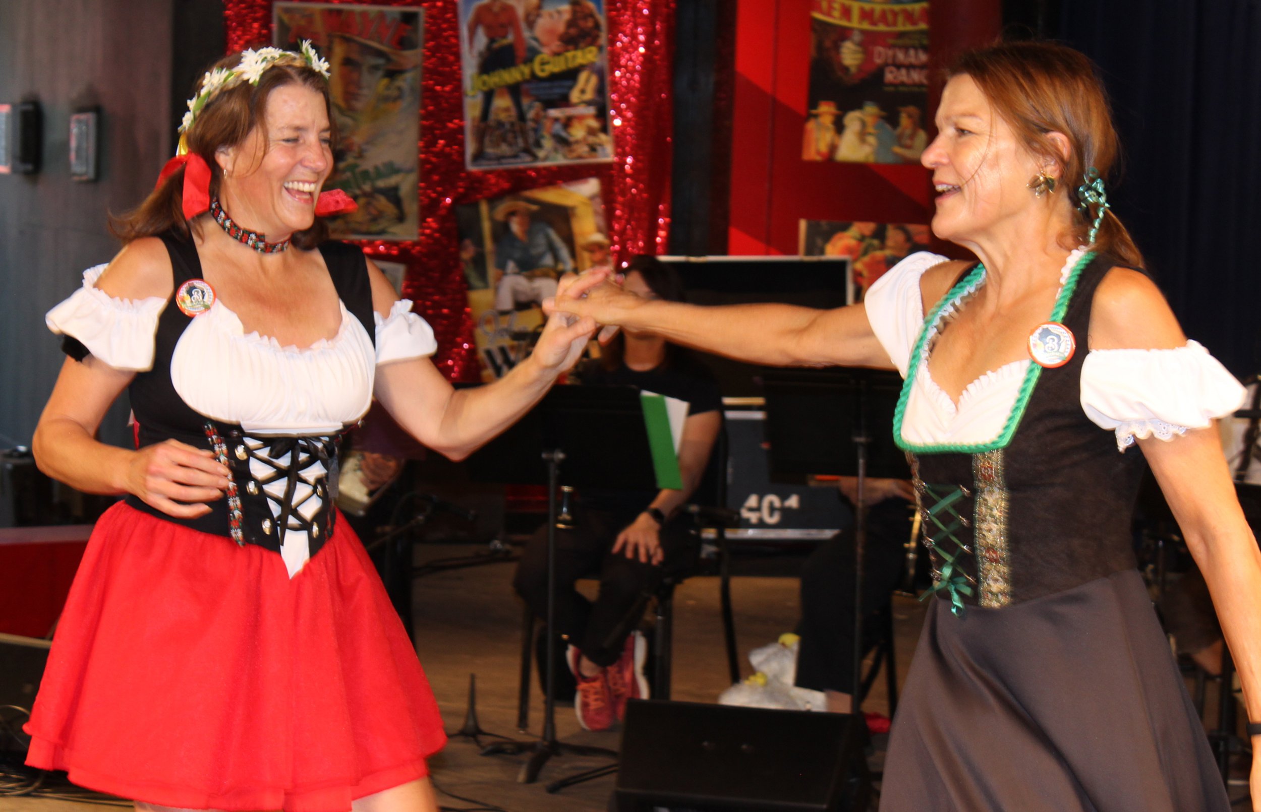 Oktoberfest polka dancers.jpg