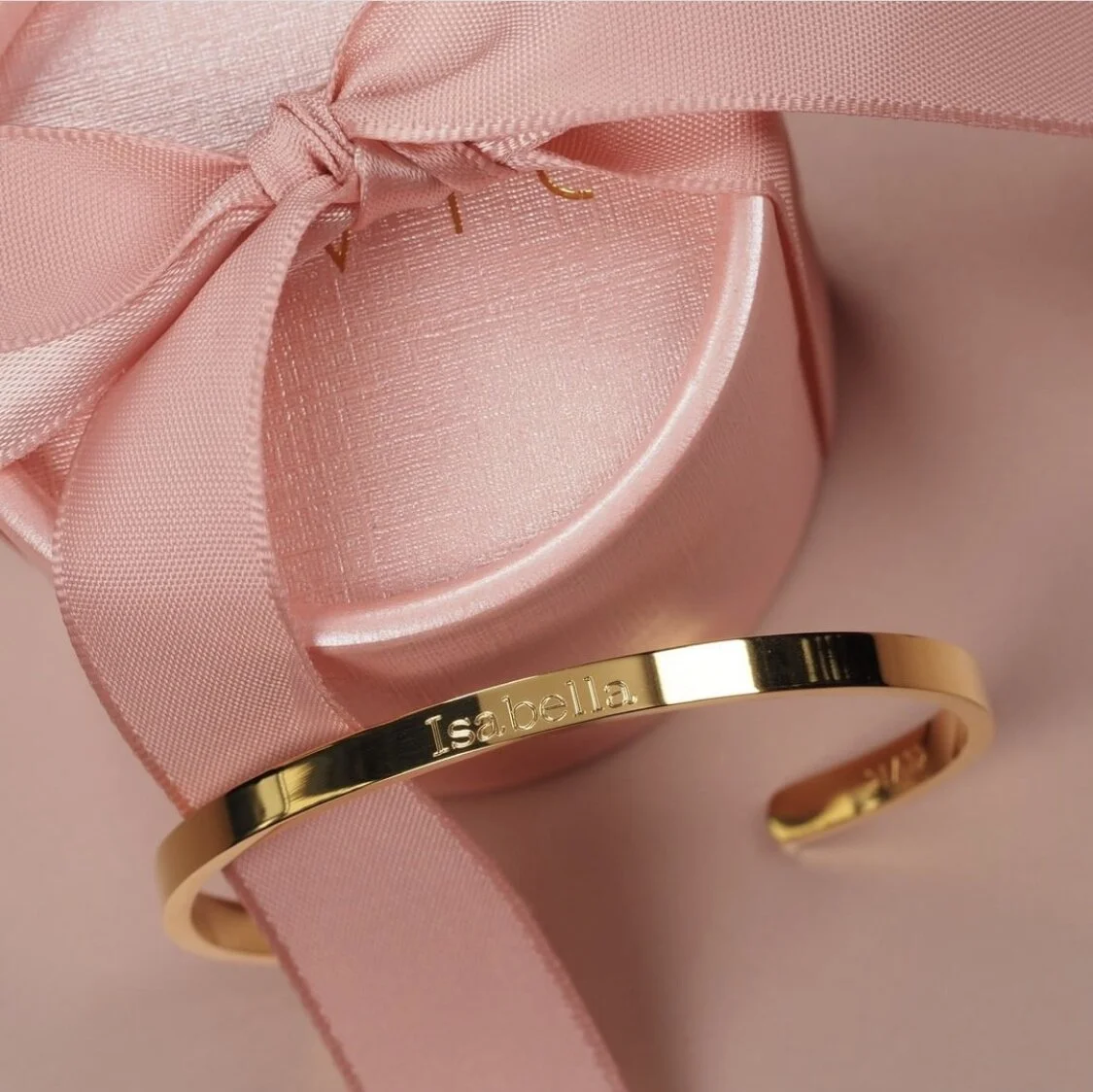 12 Personalised Gift Ideas for Someone Special