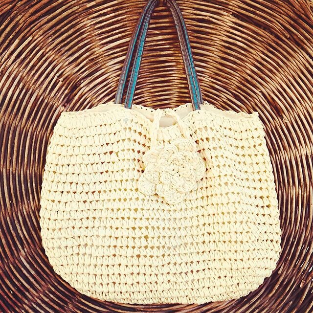 The perfect summer purse. Neiman Marcus. Woven raffia with soft leather handles. Looks like it was never carried. Lining is crisp cotton that feels like silk. 
9&rdquo; high by 13&rdquo; wide, 6.5&rdquo; handle drop.
$48 plus shipping.

#handbag #pur