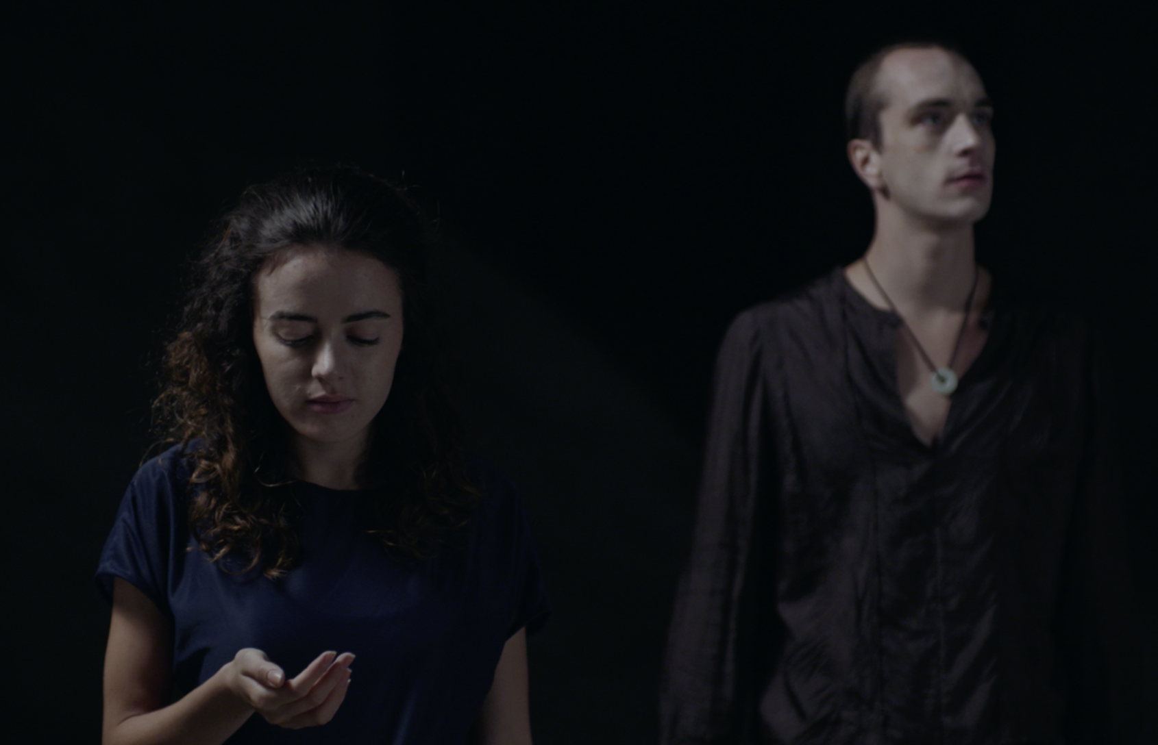 AILLEURS QUE LE SILENCE