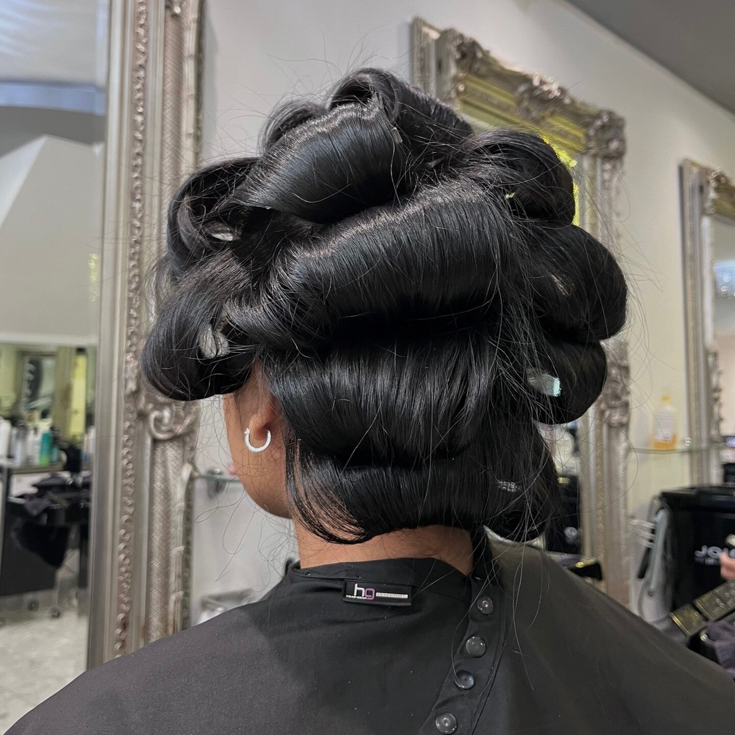 Friday means getting our clients weekend ready!
Let us take the stress out of your hair prep so you can worry about everything else! 

To book your hair transformation, visit
🖥️&bull; www.carmenwalkerhair.com

We can&rsquo;t wait to see you!⁠ 🤍
⁠
#