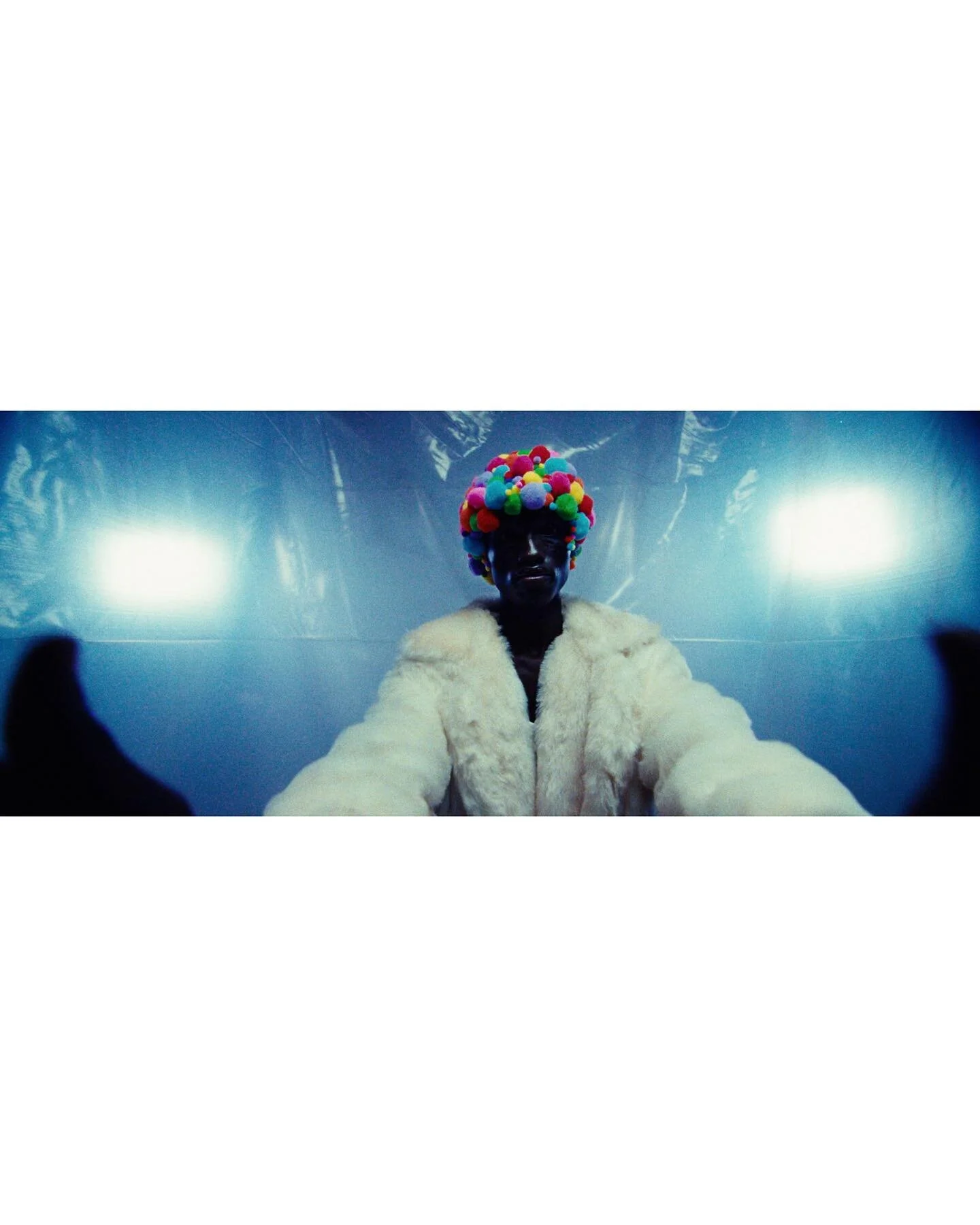 A take on men&rsquo;s hair with the best team 🎥❤️&zwj;🔥💫

Photographer/Dir: @hmdfilm rep @compulsoryview
Producer: @bobsnotcutt
HMUA: @sadielauder_mua 
MUA Assistant: @isabellaisabellawynne 
Fashion from: @molly.ashman
Fashion Assistant: @darceyja